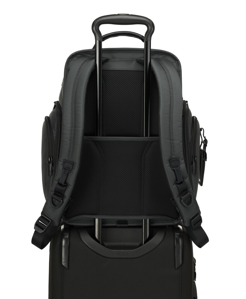 TUMI I SOPH. トゥミ・ブリーフ・パック  hi-res | TUMI