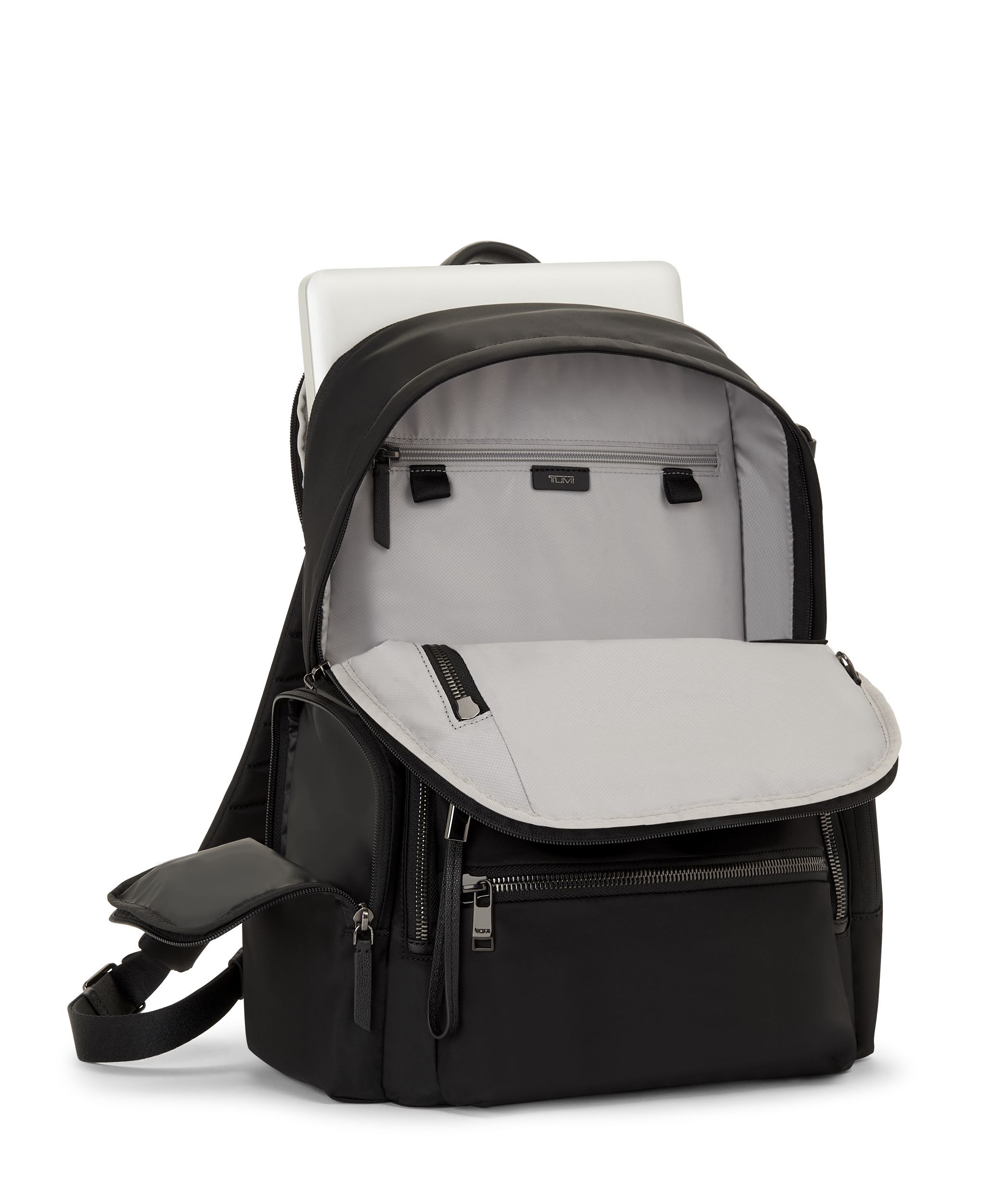 VOYAGEUR 「セリーナ」バックパック ブラックガンメタル｜TUMI