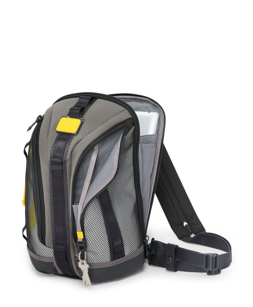 ALPHA BRAVO 「ナイト」スリング  hi-res | TUMI