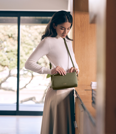 VOYAGEUR 「アデラ」クロスボディ  lifestyle | TUMI