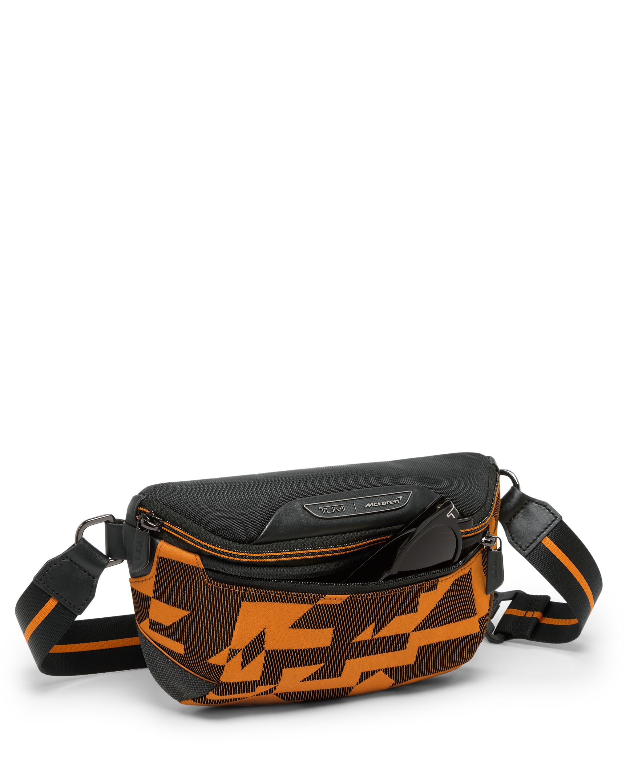 TUMI | McLaren 「イグニション」スリング ダズル カモフラージュ