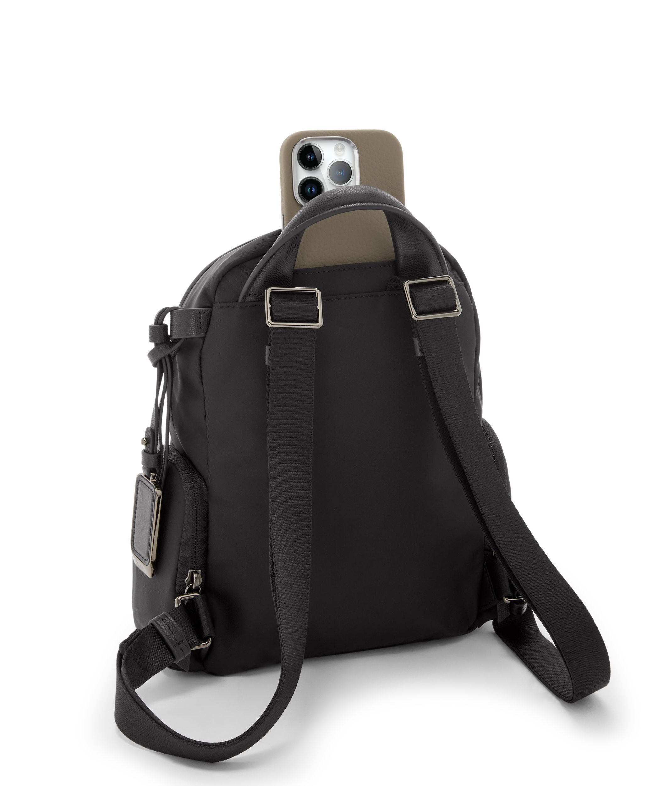 VOYAGEUR 「セリーナ」スモール・バックパック | TUMI公式サイト