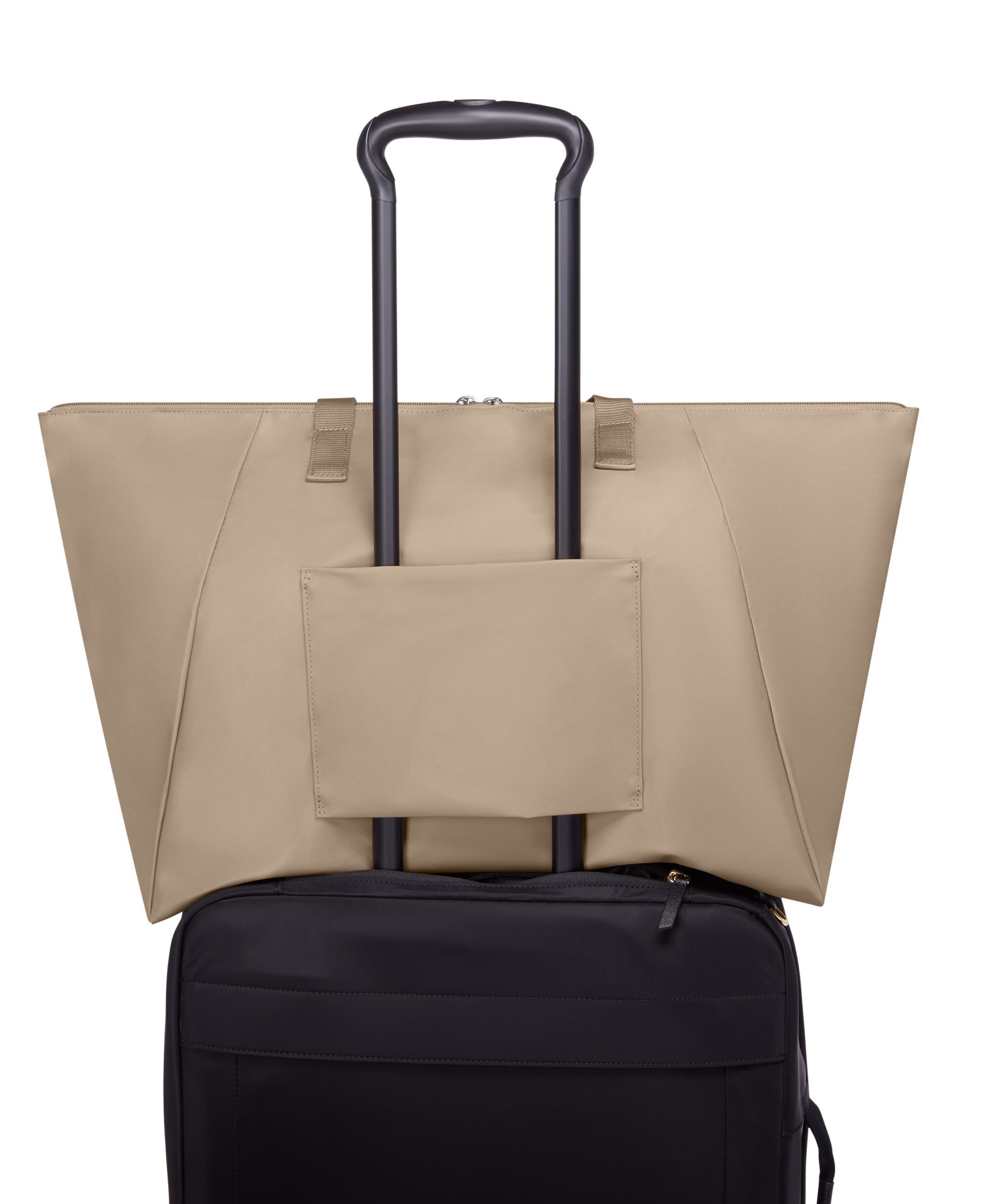 【美品】TUMI トゥミ ジャスト・イン・ケース 折りたたみバッグ ナイロン VOYAGEUR ジャスト・イン・ケース・トート オート| TUMI(トゥミ)公式