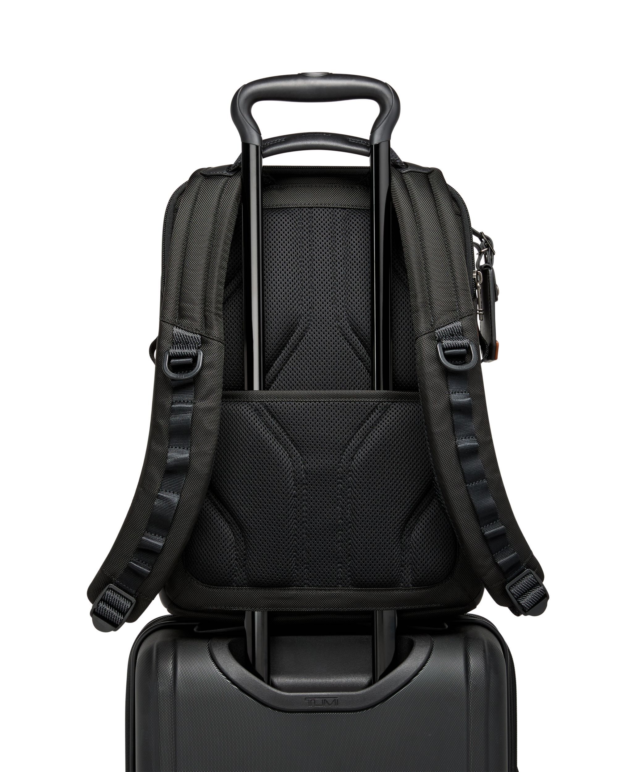 （美品）TUMI ALPHA BRAVO　リュック・バックパック ALPHA BRAVO 「ダイナミック」バックパック コーテッド ブラック