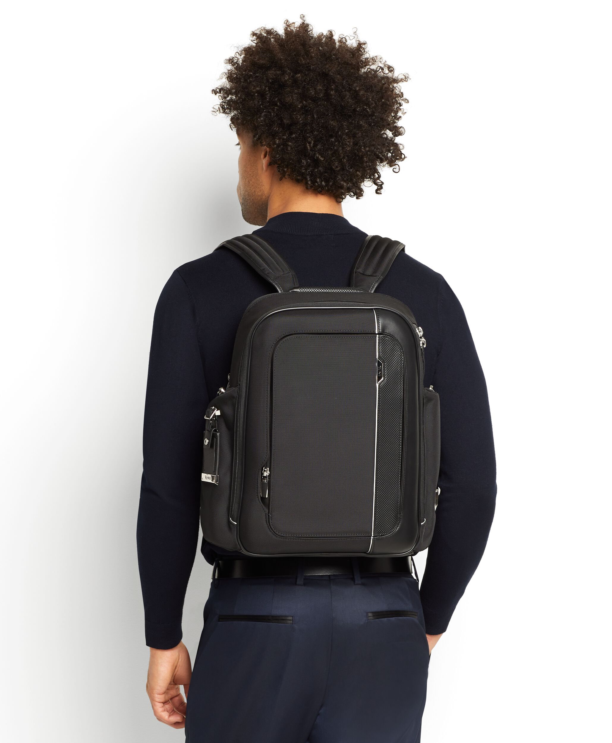 TUMI ARRIVE リュックサック TUMI（トゥミ）の「Tumi Arrive Black Logan Backpack（バック