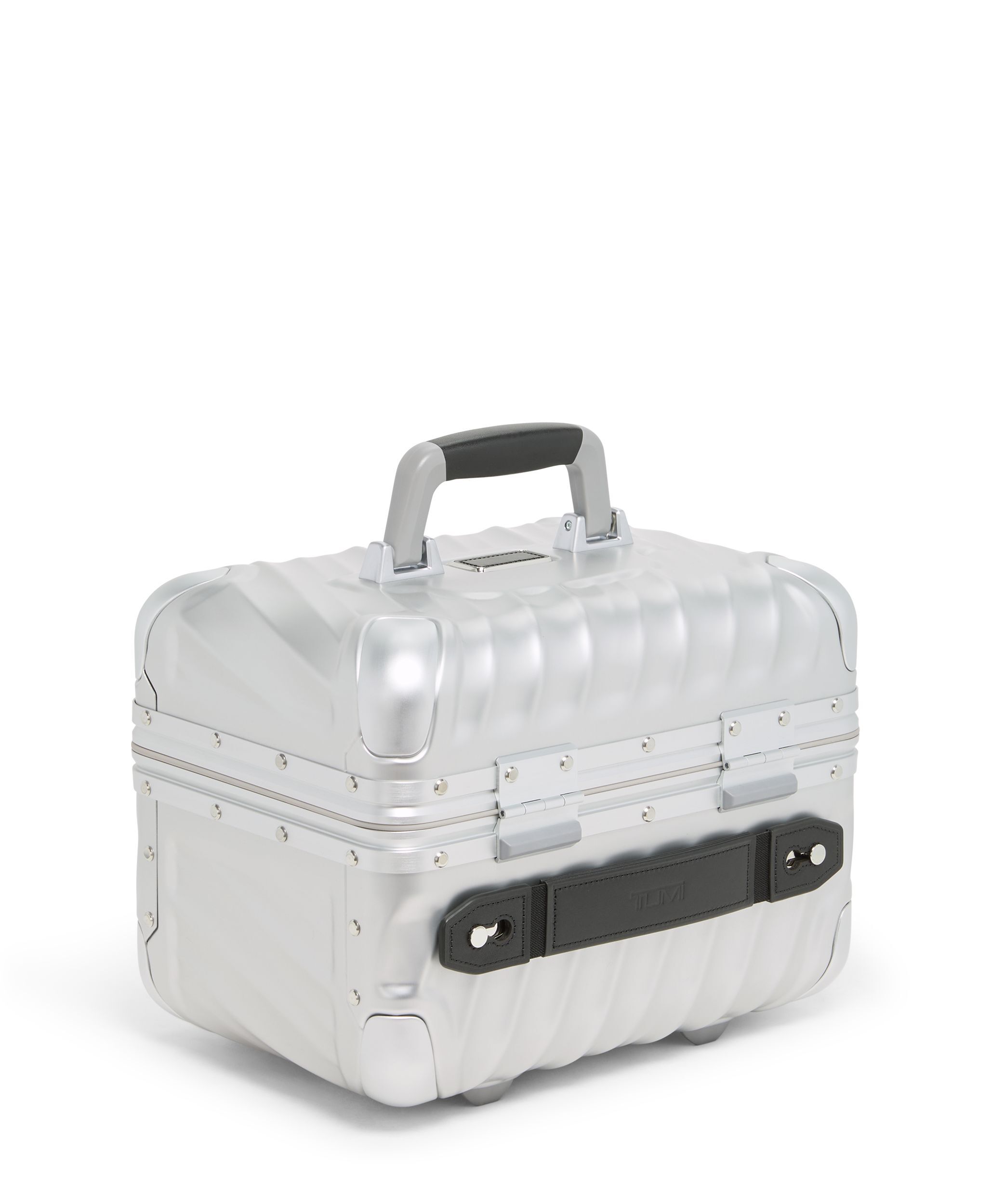 19 DEGREE ALUMINUMトレイン・ケース｜トゥミ公式サイト | TUMI