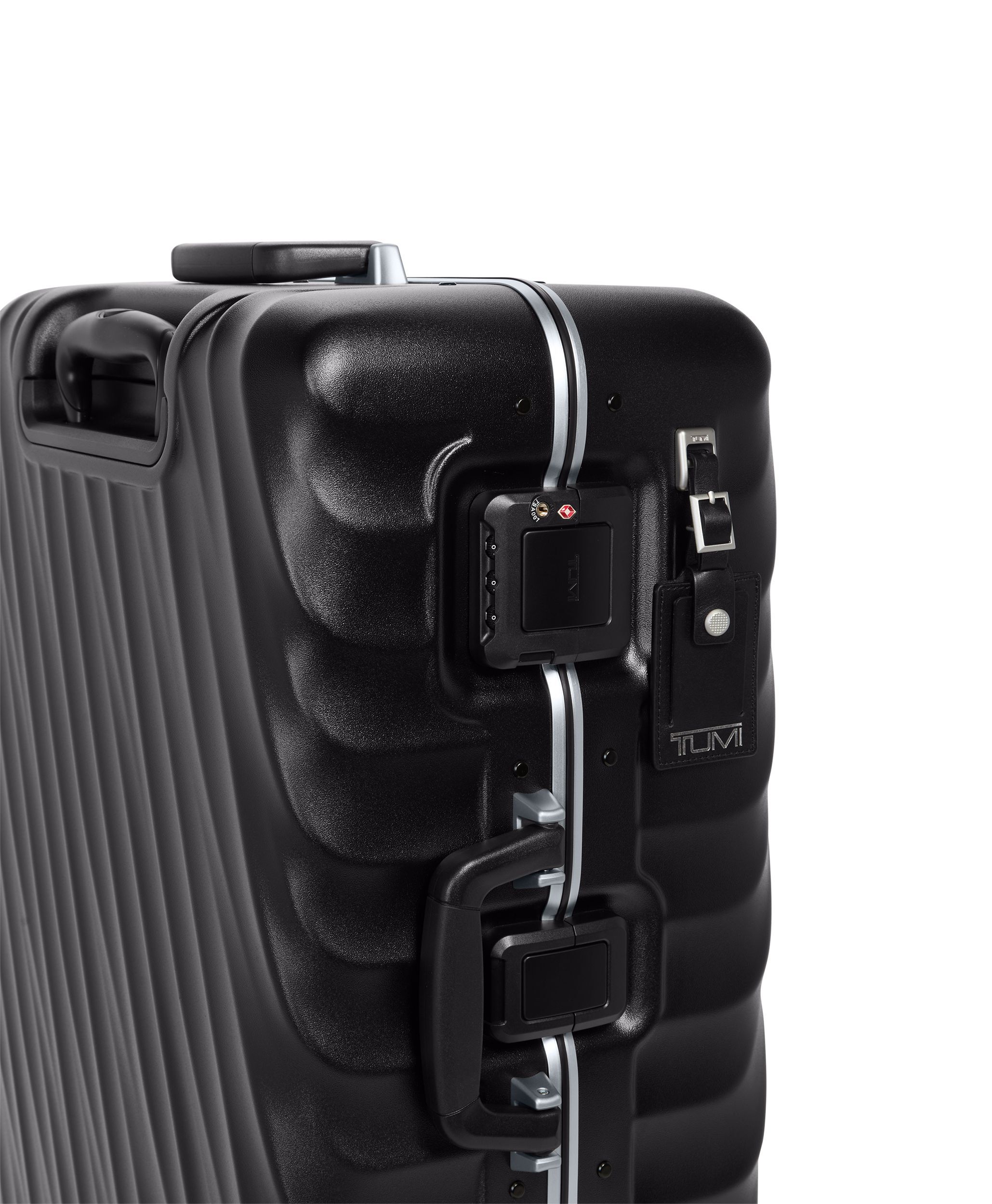 19 DEGREE FRAME ショート・トリップ・4ウィール・パッキングケース ブラック テクスチャ―｜トゥミ公式サイト | TUMI