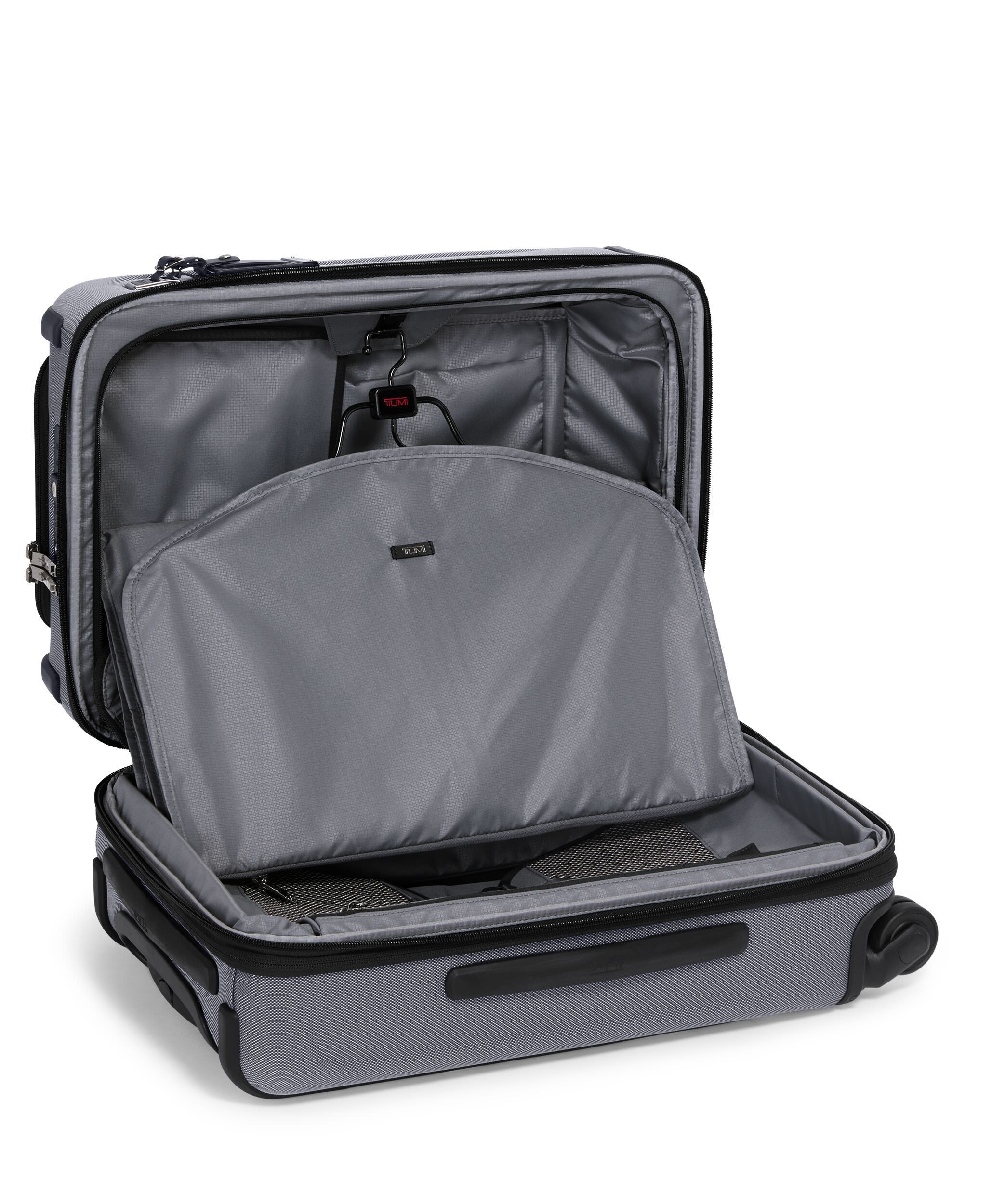 TUMI ガバメントバッグ スーツ2着～3着収納 美品 楽天市場】トゥミ ガーメントカバー 衣類カバー 洋服カバー