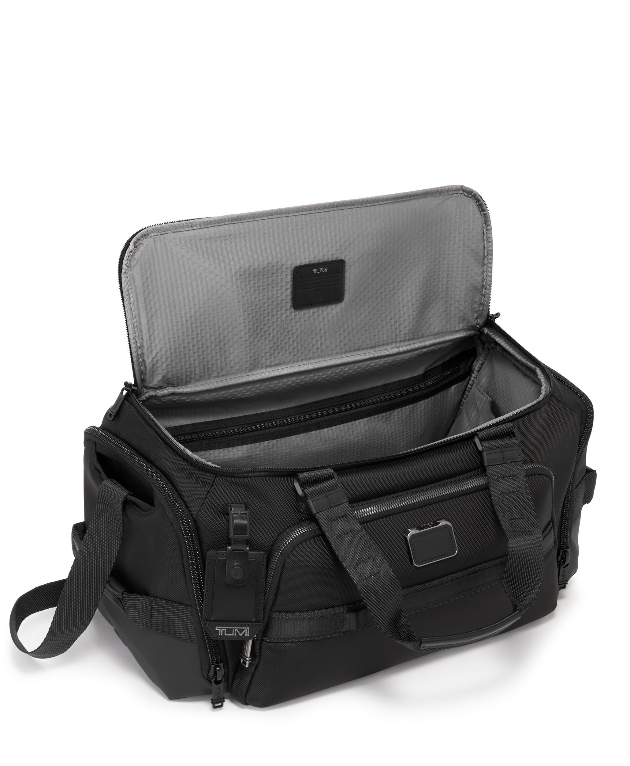 web限定セール ALPHA ブラック｜TUMI(トゥミ)公式 「メイソン」ダッフル BRAVO バッグ