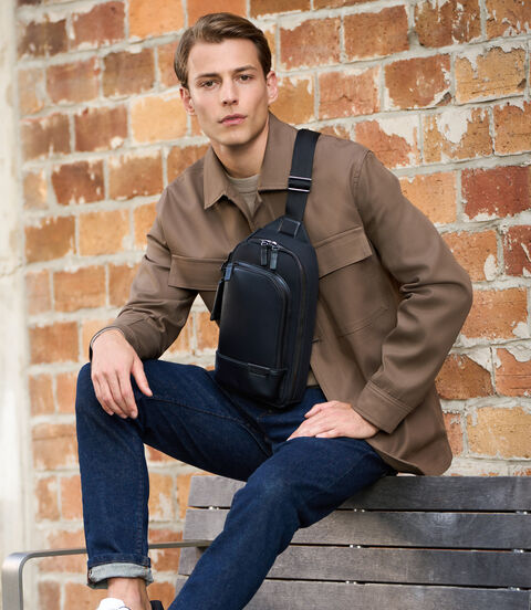 HARRISON 「グレゴリー」スリング  lifestyle | TUMI