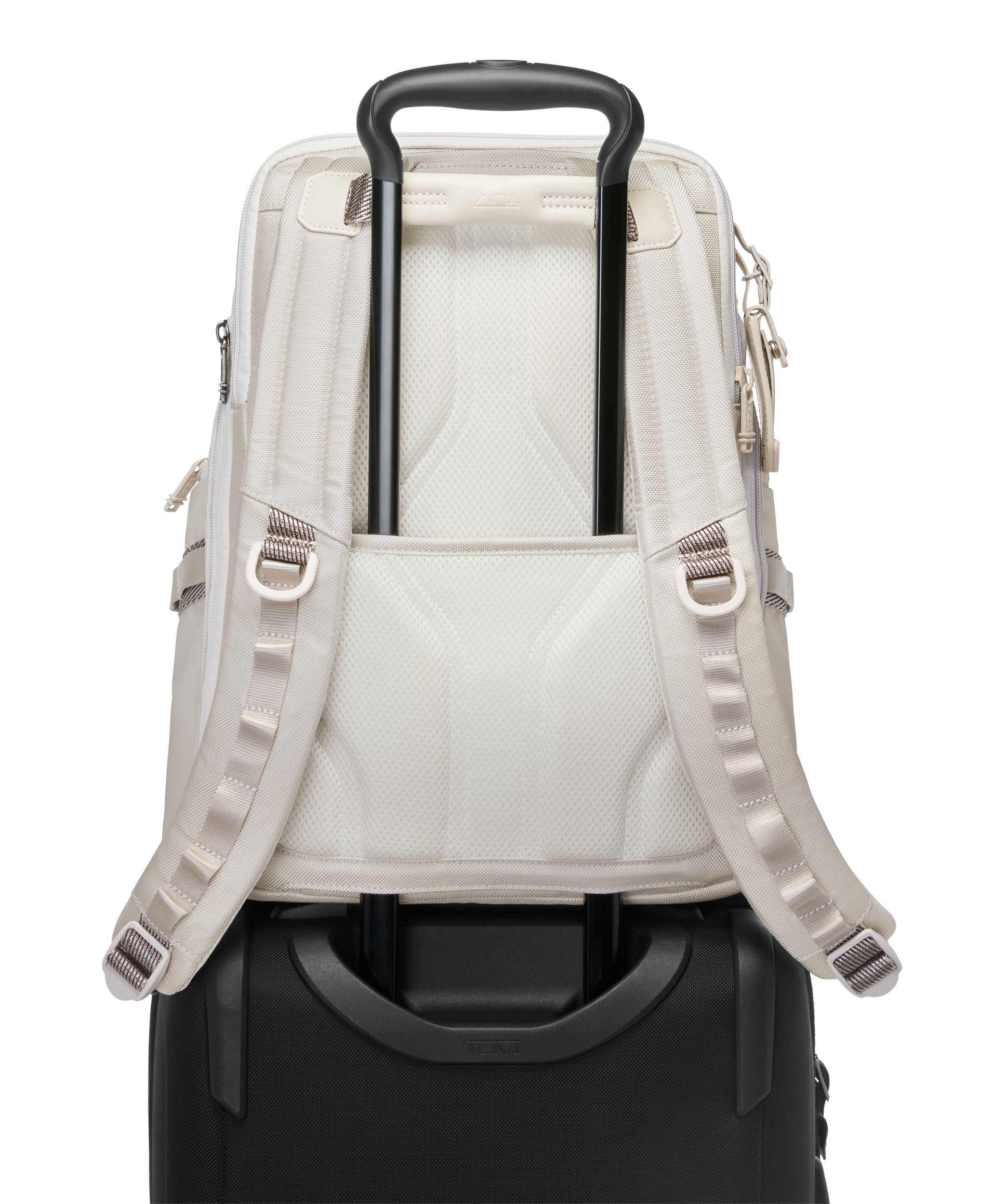 ナヴィゲーション」バックパック グレイシャ ホワイト | TUMI(トゥミ