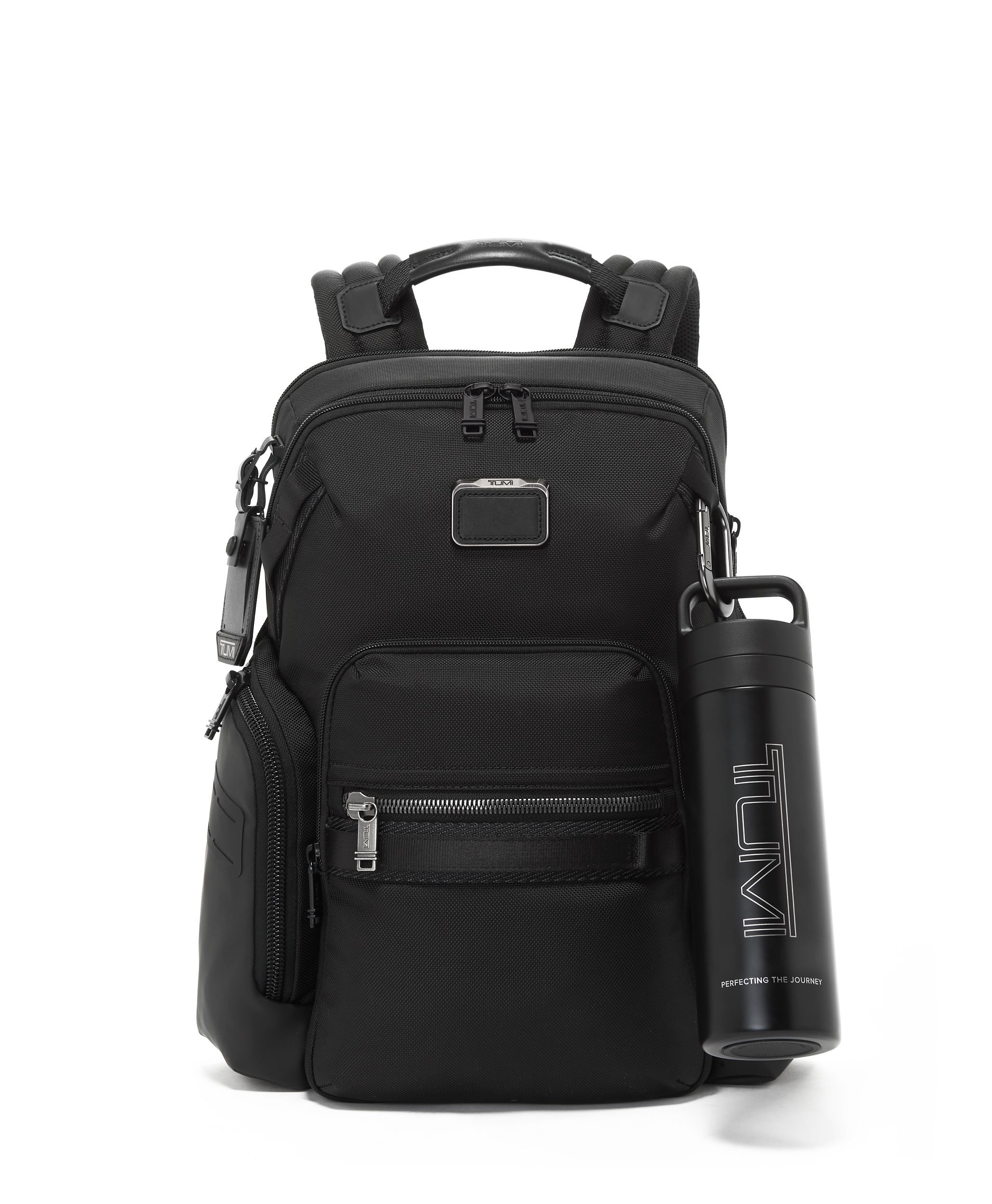 TRAVEL ACCESSORY トゥミ・ウォーター・ボトル・17oz ブラック｜トゥミ公式サイト | TUMI