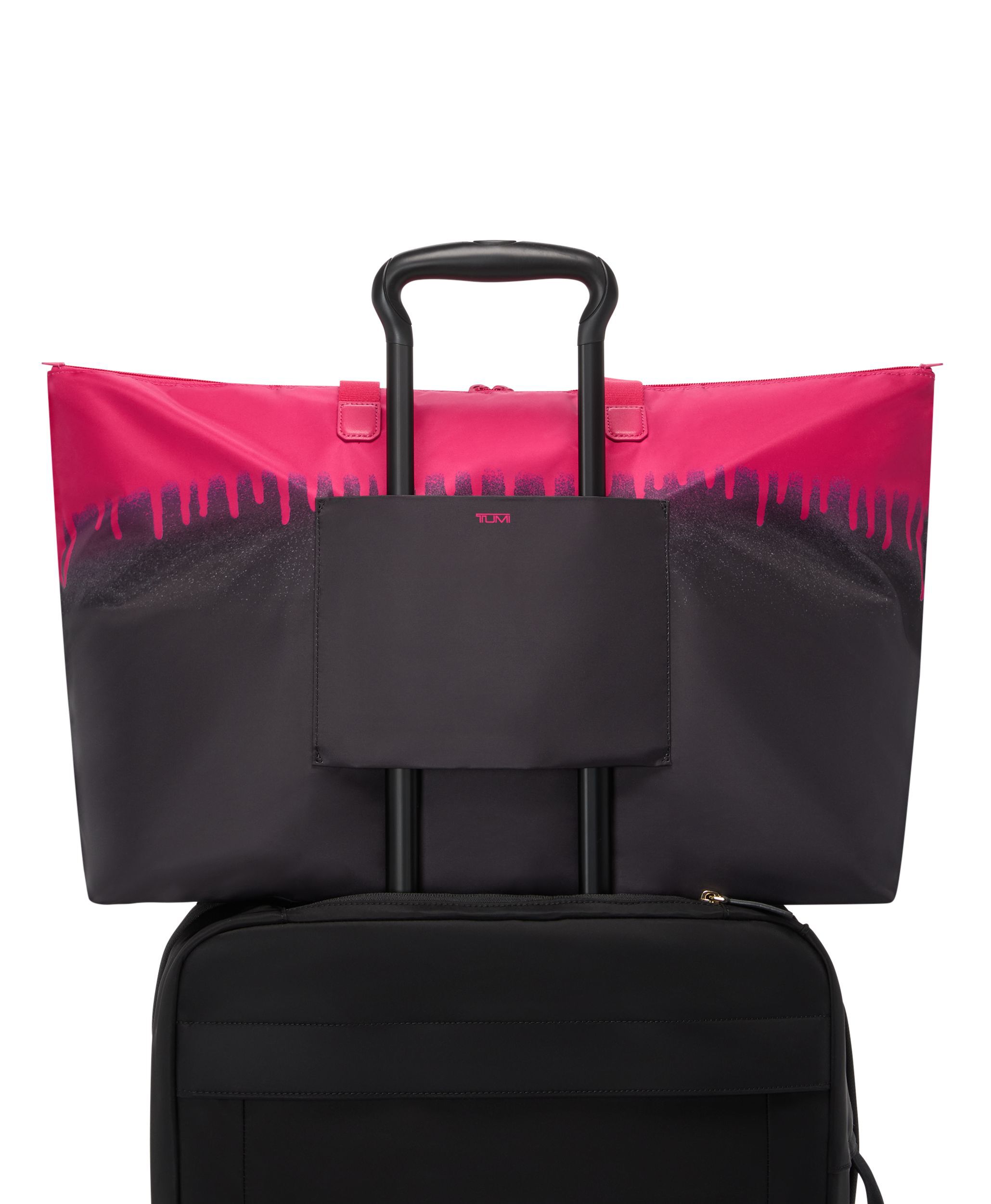 ⭐︎TUMI￼￼ ジャストインケーストートピンク　ピンク 収納ポーチ付き VOYAGEUR ジャスト・イン・ケース・トート｜TUMI(トゥミ)公式