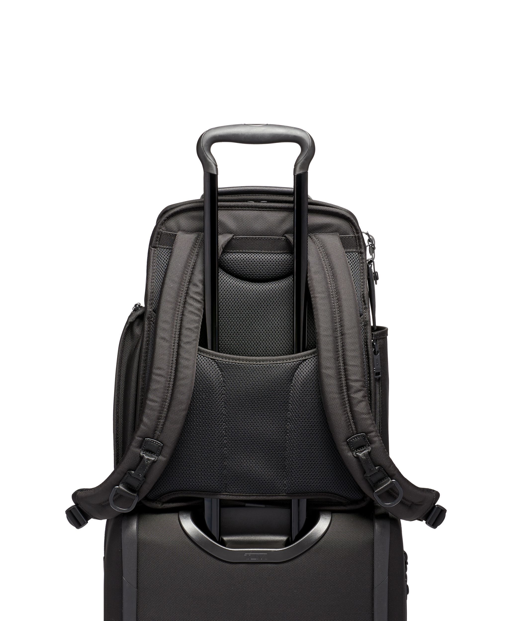 TUMIアルファフラップバックパック Expedition Flap Backpack | Tumi US