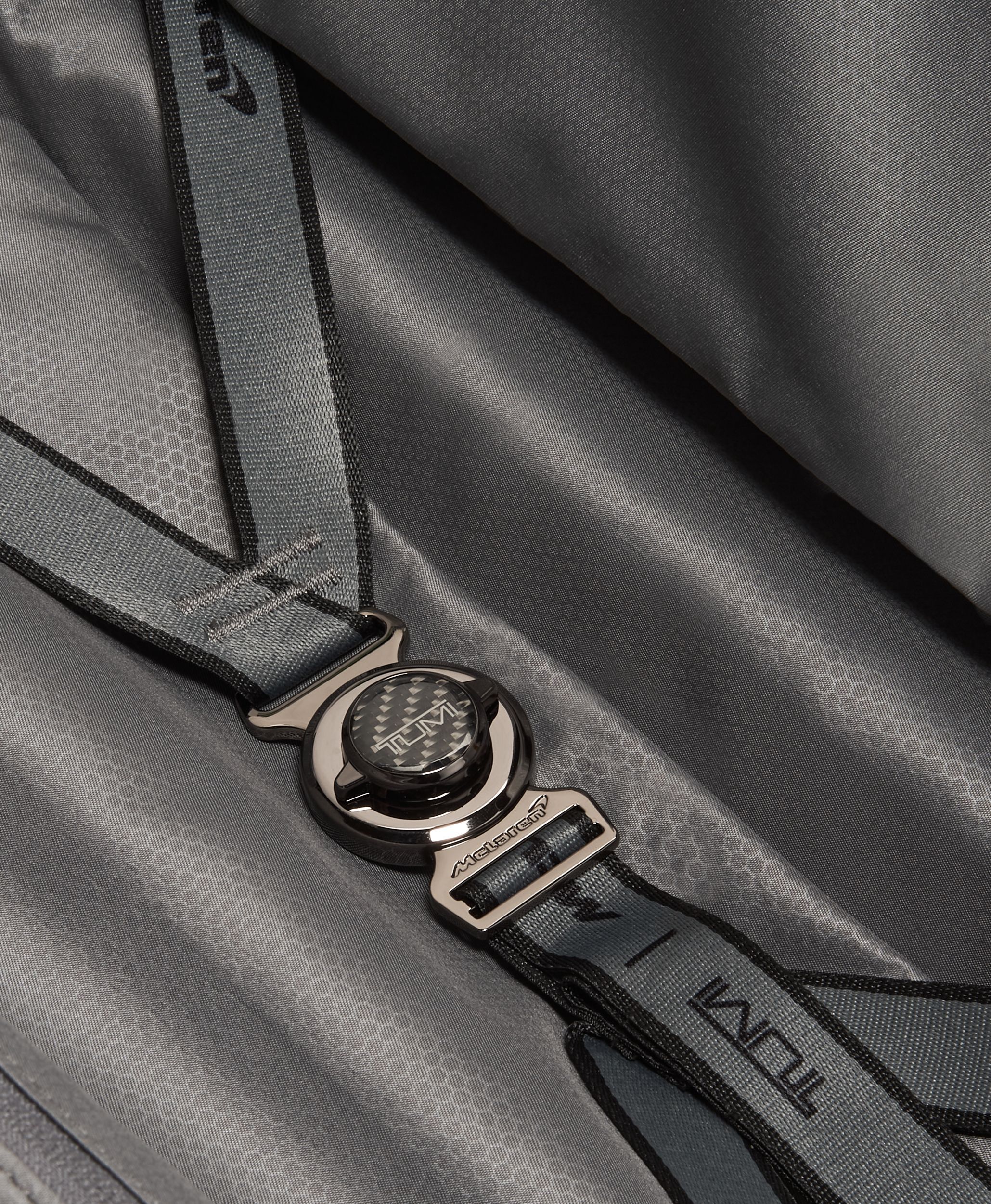 TUMI I MCLAREN 「エアロ」インターナショナル・エクスパン