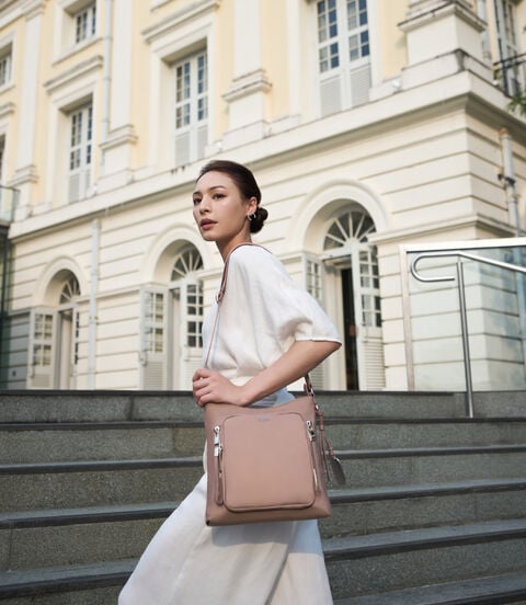 「テイラー」クロスボディ VOYAGEUR  lifestyle | TUMI