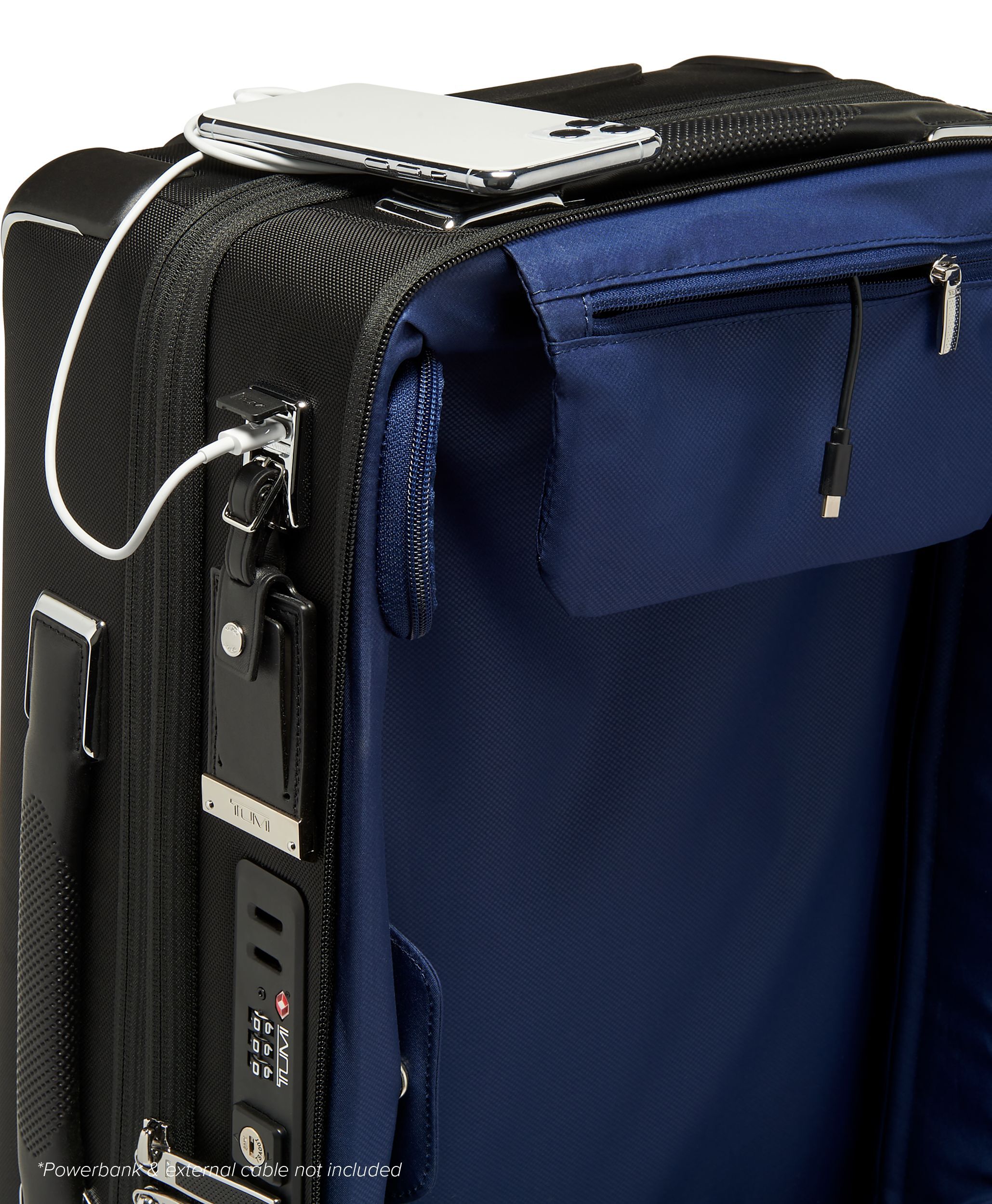 【TUMI】トゥミ　大型スーツケース 22028D4　旅行用品プレゼント付き TUMI】トゥミ 大型スーツケース 22028D4 旅行用品プレゼント付き