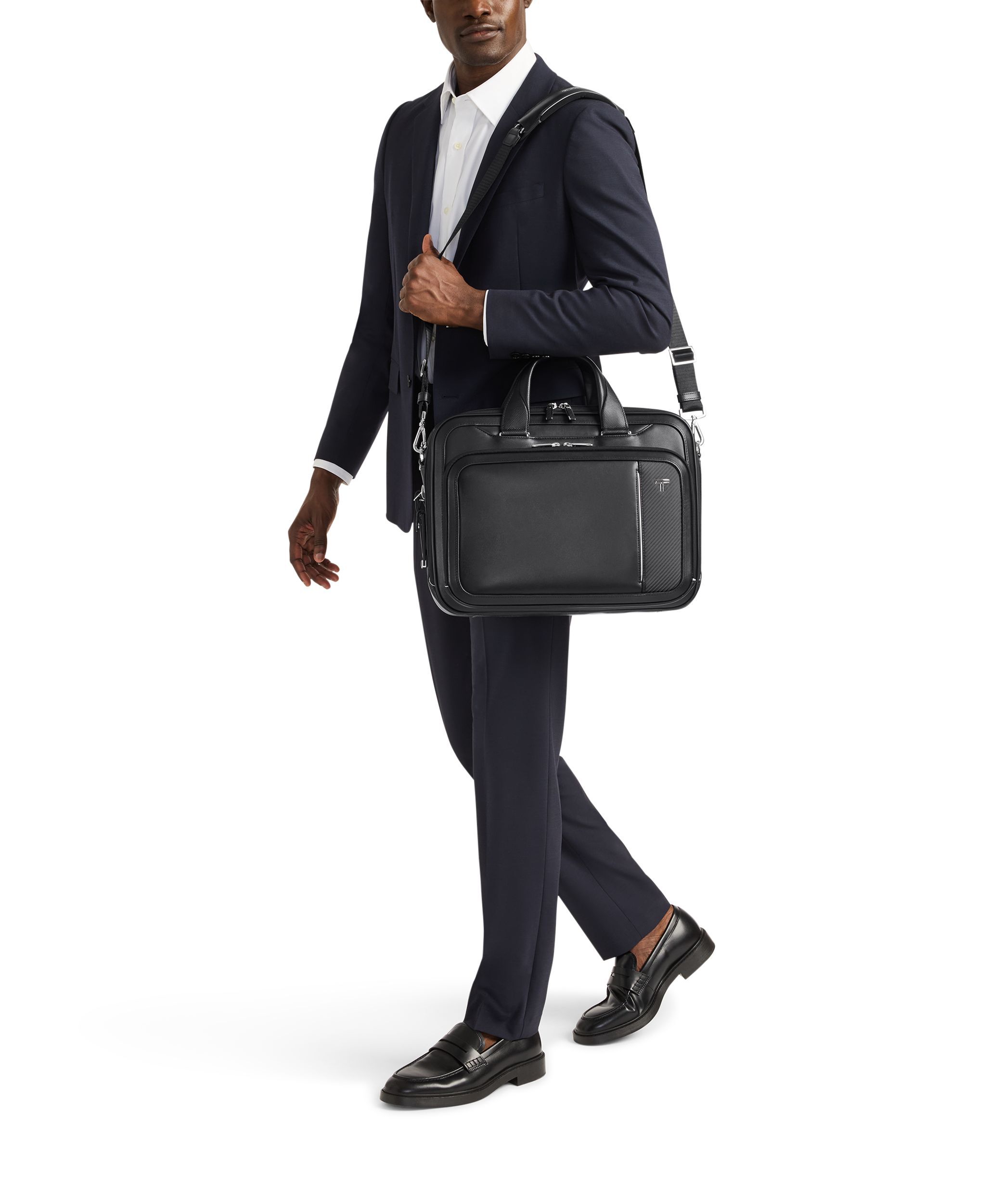 ARRIVÉ「サドラー」ラージ・ブリーフ｜TUMI(トゥミ)公式サイト | TUMI