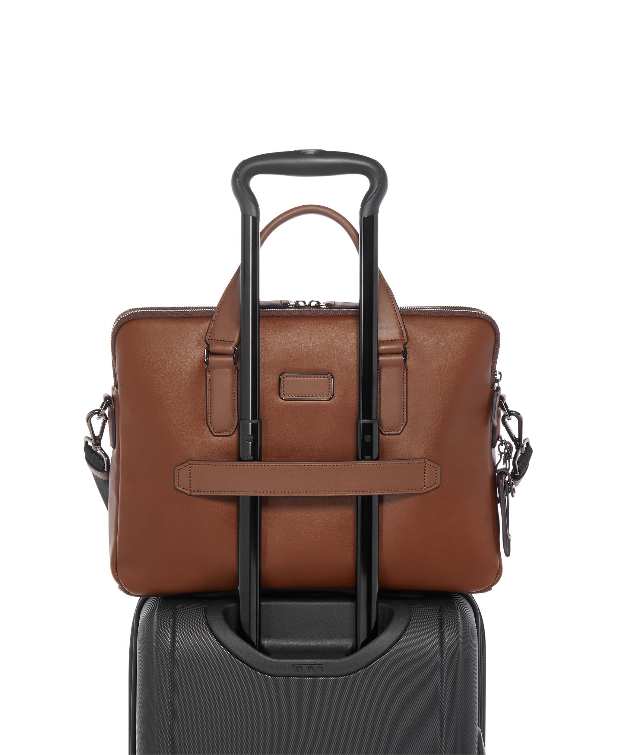 ビジネスに!機能性◎【TUMI】HARRISON シカモア スリム ブリーフ HARRISON 「シカモア」スリム・ブリーフ ブラック｜TUMI(トゥミ