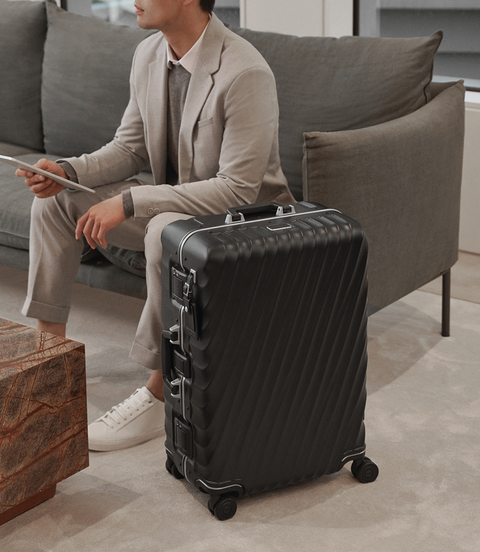 19 DEGREE FRAME ショート・トリップ・4ウィール・パッキングケース  lifestyle | TUMI
