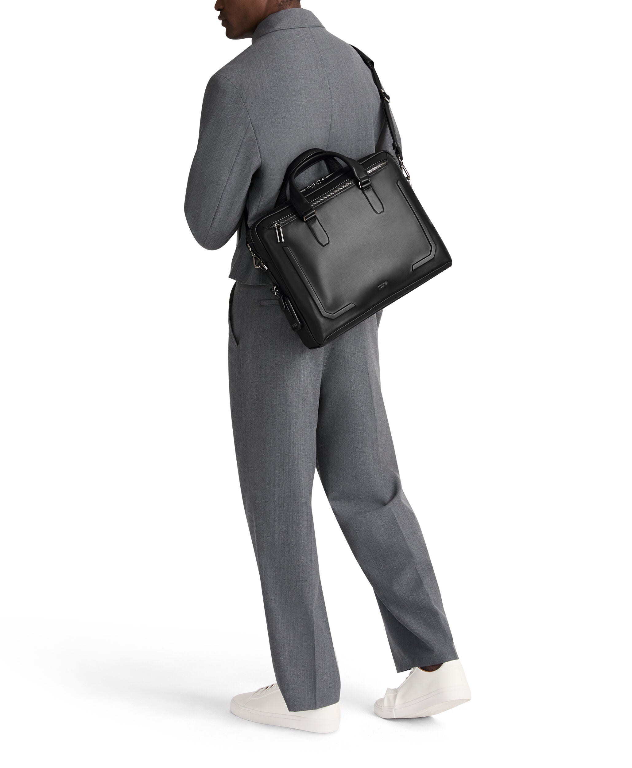 HARRISON 「アヴォンデール」トップ・ジップ・ブリーフ｜TUMI(トゥミ