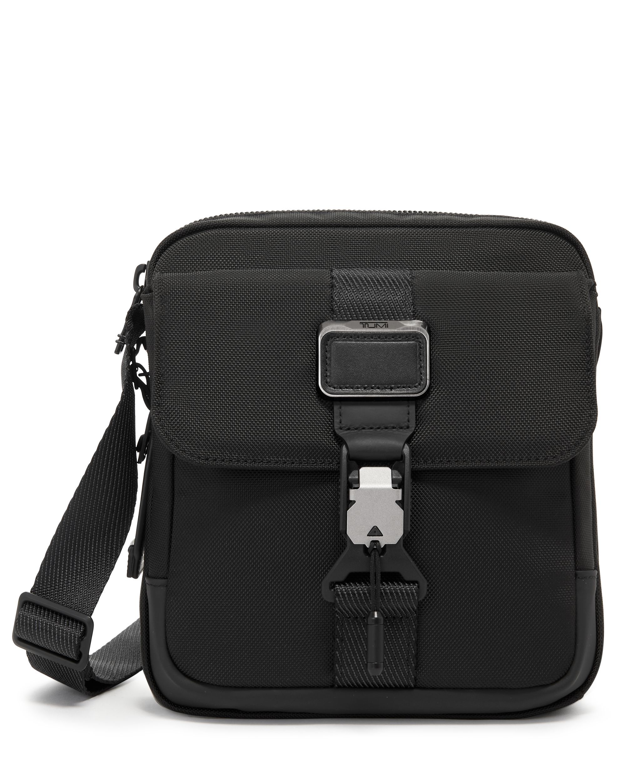 【在庫あり/即出荷可】 Tumi「ニコルス」スモール・クロスボディblack【新品 バッグ