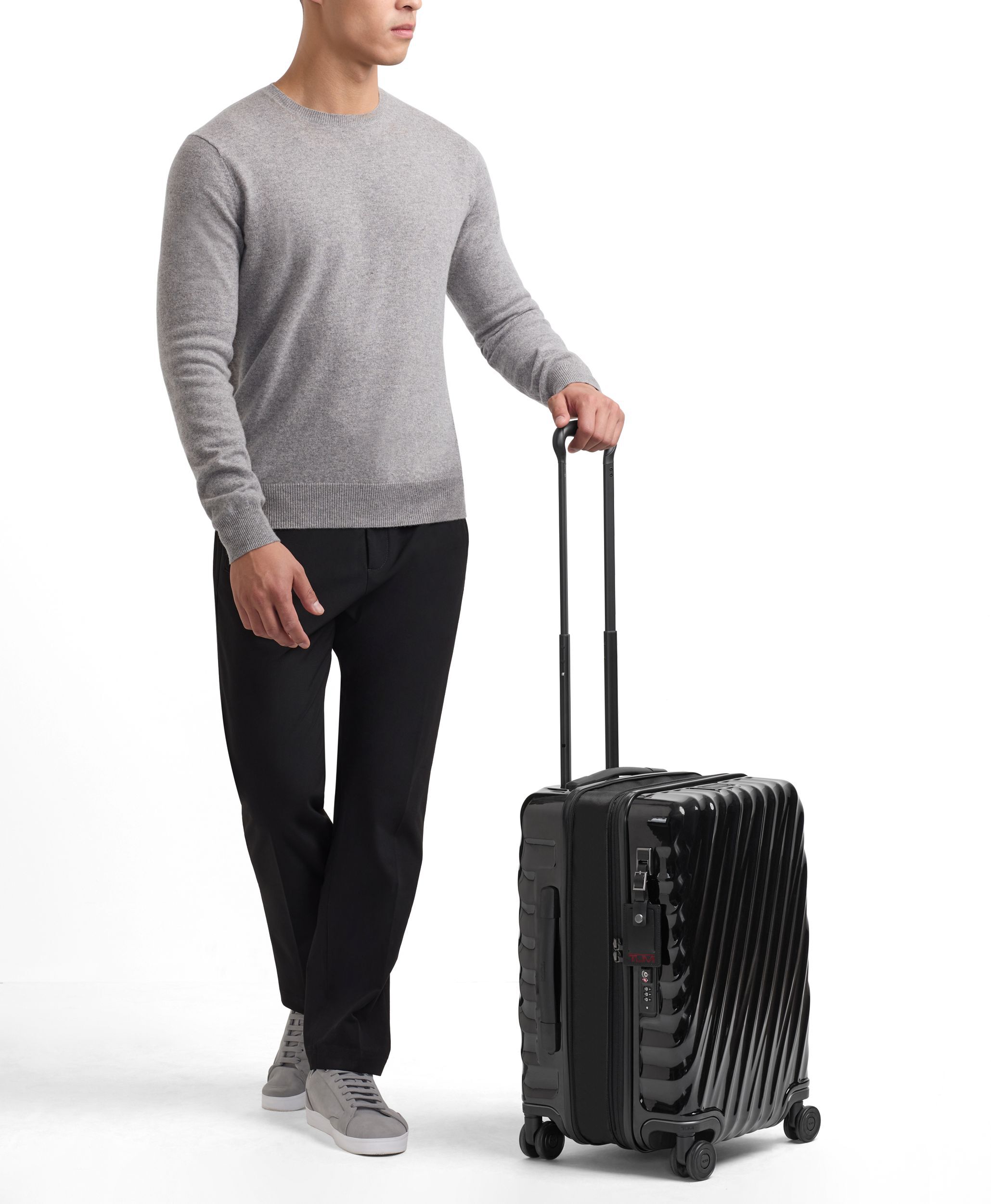TUMI 22069DH スーツケース 大型 車輪交換済 廃盤モデル　大容量 楽天市場】TUMI トゥミ スーツケース 大容量 旅行バッグ