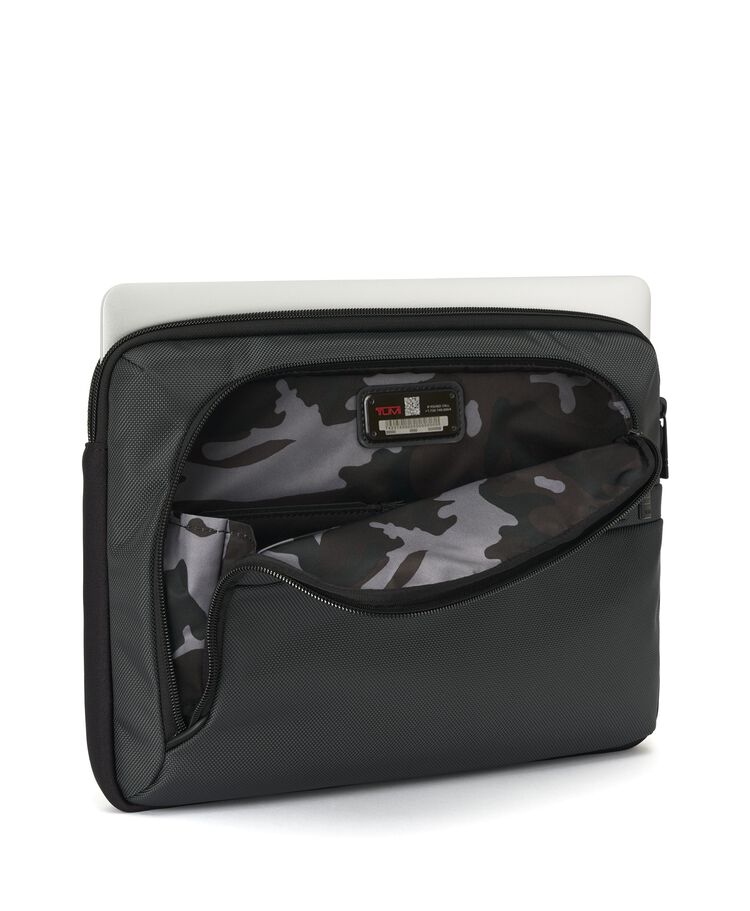 TUMI I SOPH. ミディアム・13インチ・ラップトップ・スリーブ  hi-res | TUMI