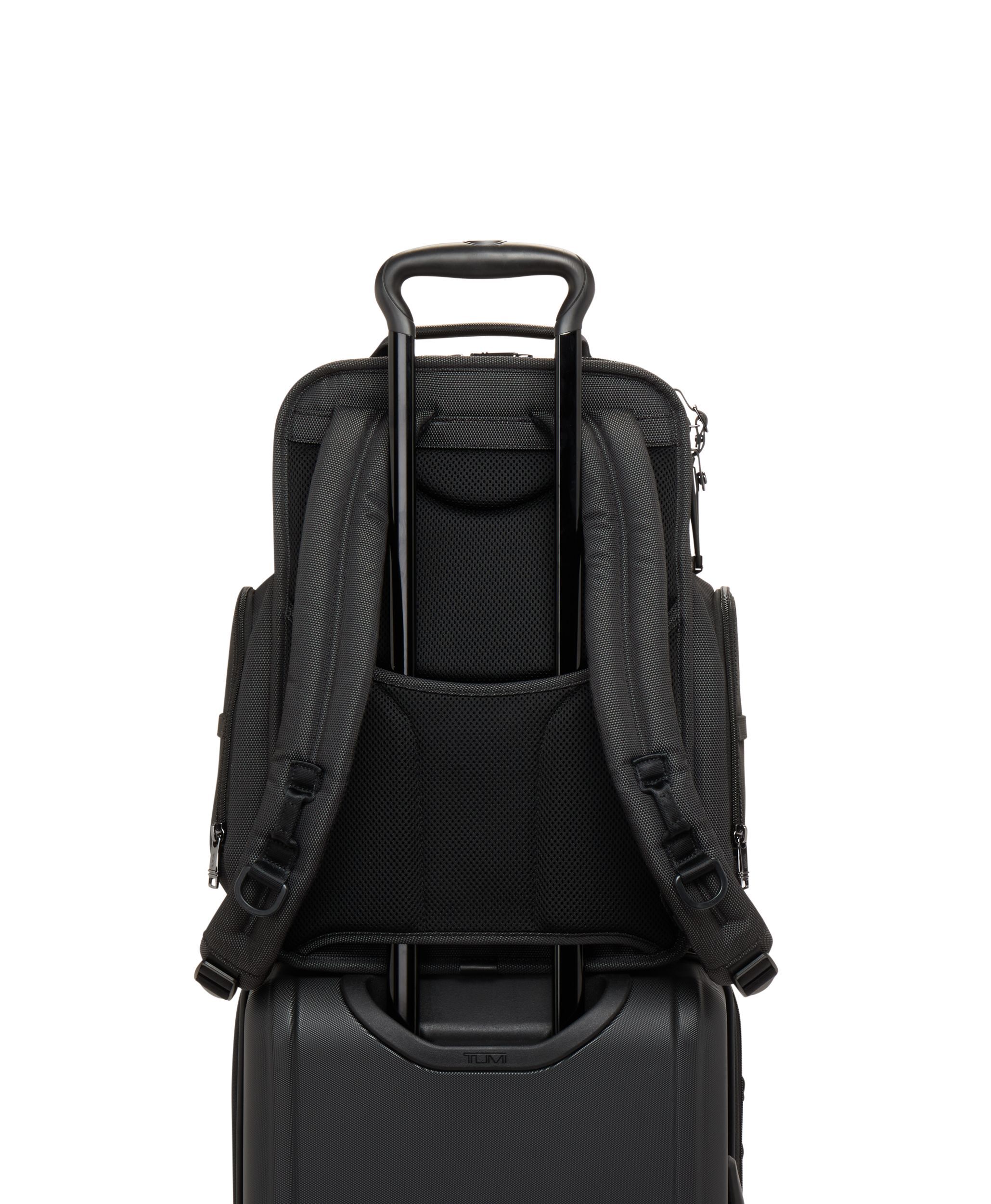 TUMI] Alpha 3 ブリーフ・パック ブラック 02603580D3(ブラック