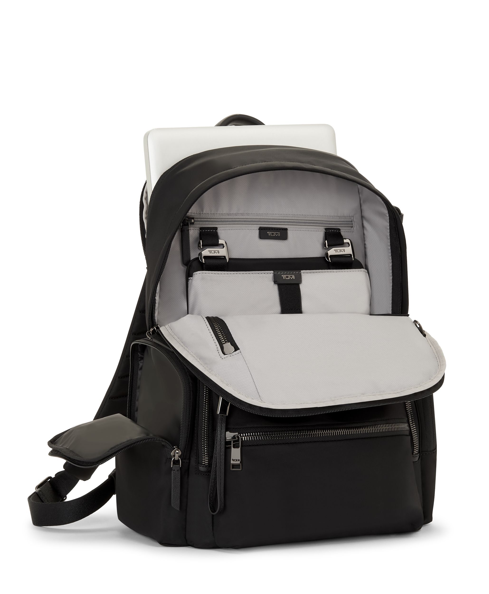VOYAGEUR 「セリーナ」バックパック ブラックガンメタル｜TUMI
