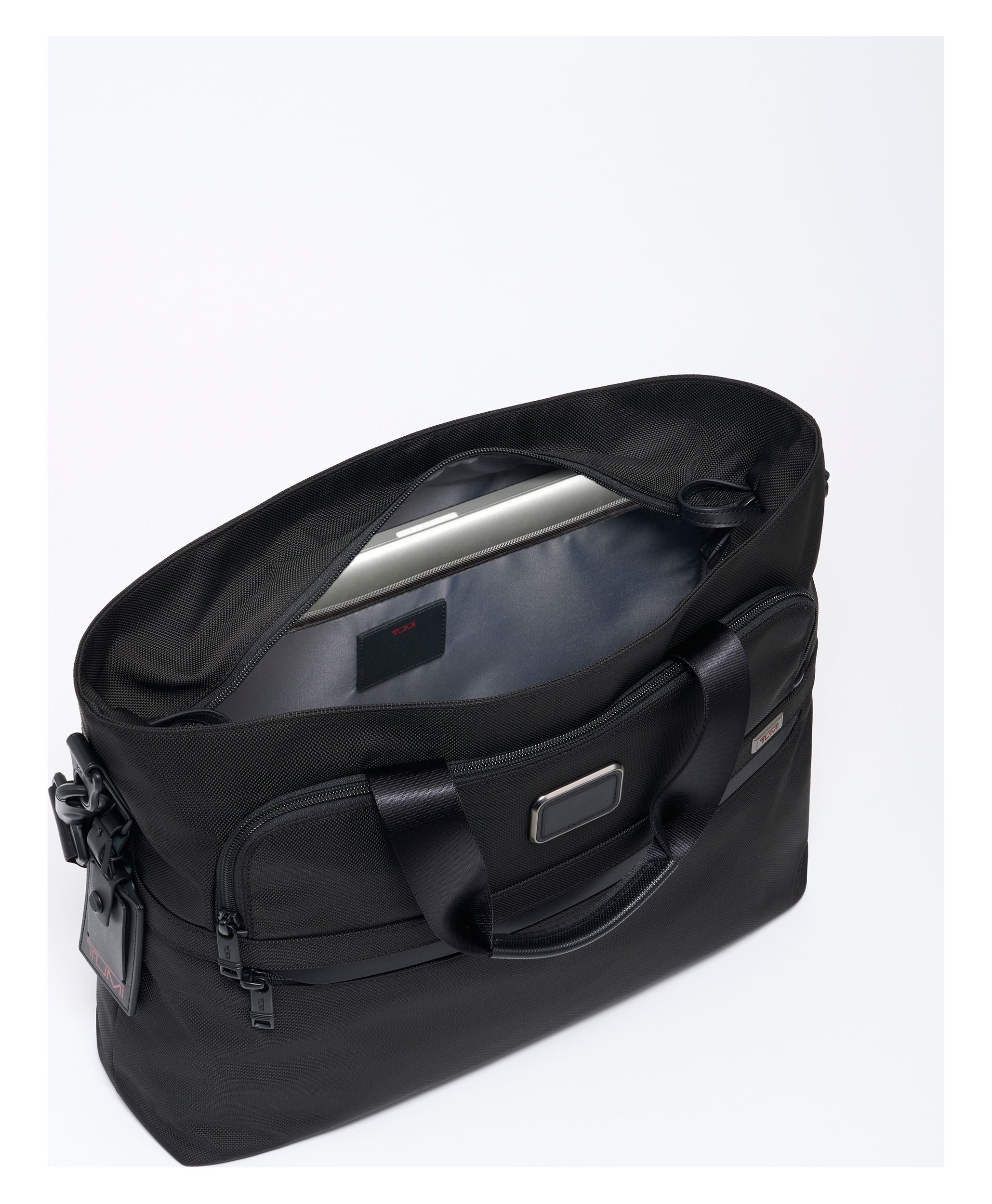 TUMI 立たし 公式店】HARRISON 「ウッドサイド」イースト・ウエスト・トート