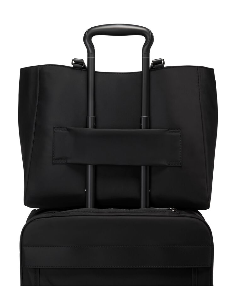 VOYAGEUR 「ヴァレッタ」ラージ・トート ブラックガンメタル｜TUMI 