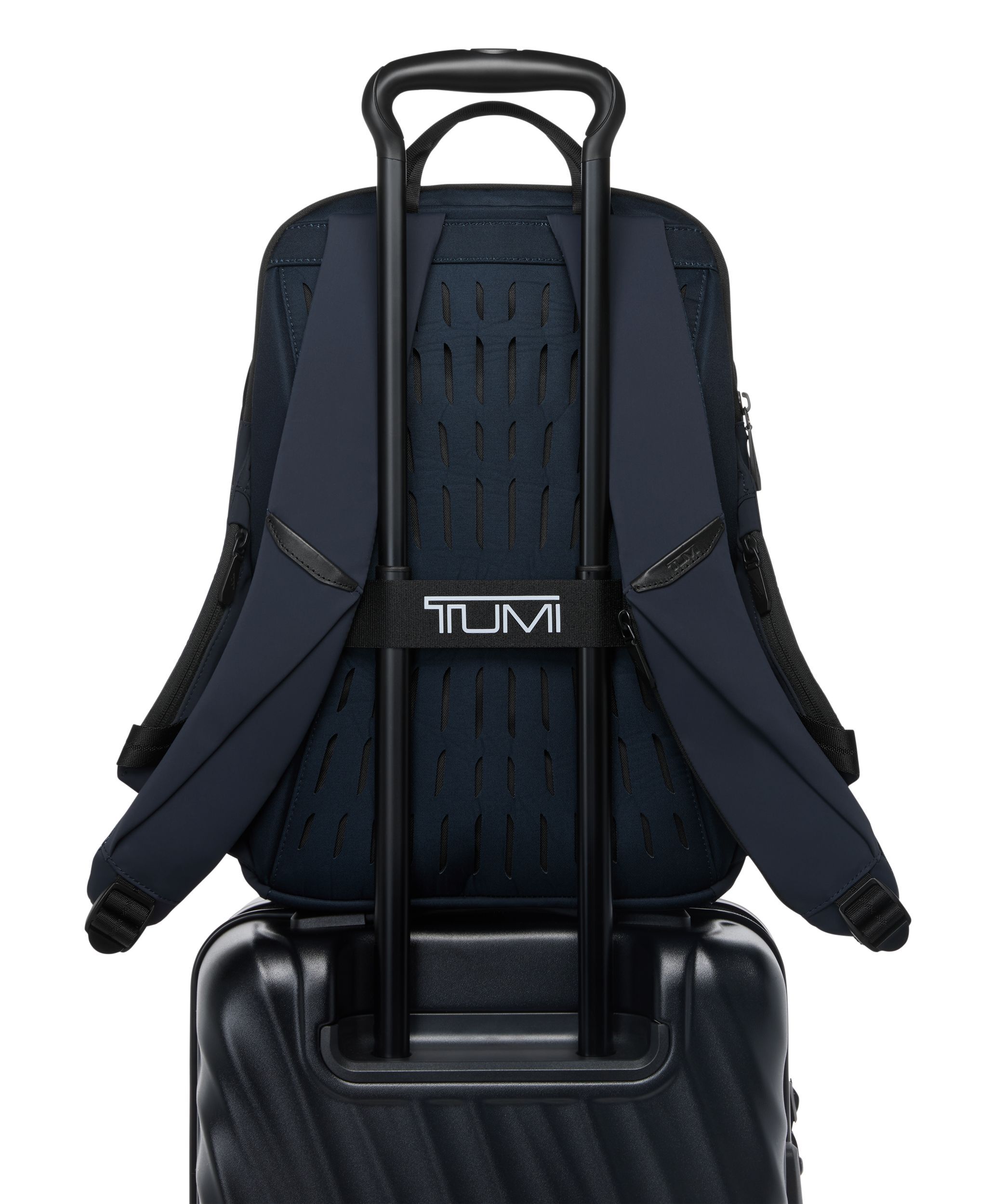 TUMI AXIS ミディアム・バックパック・20L ネイビー| TUMI(トゥミ)公式