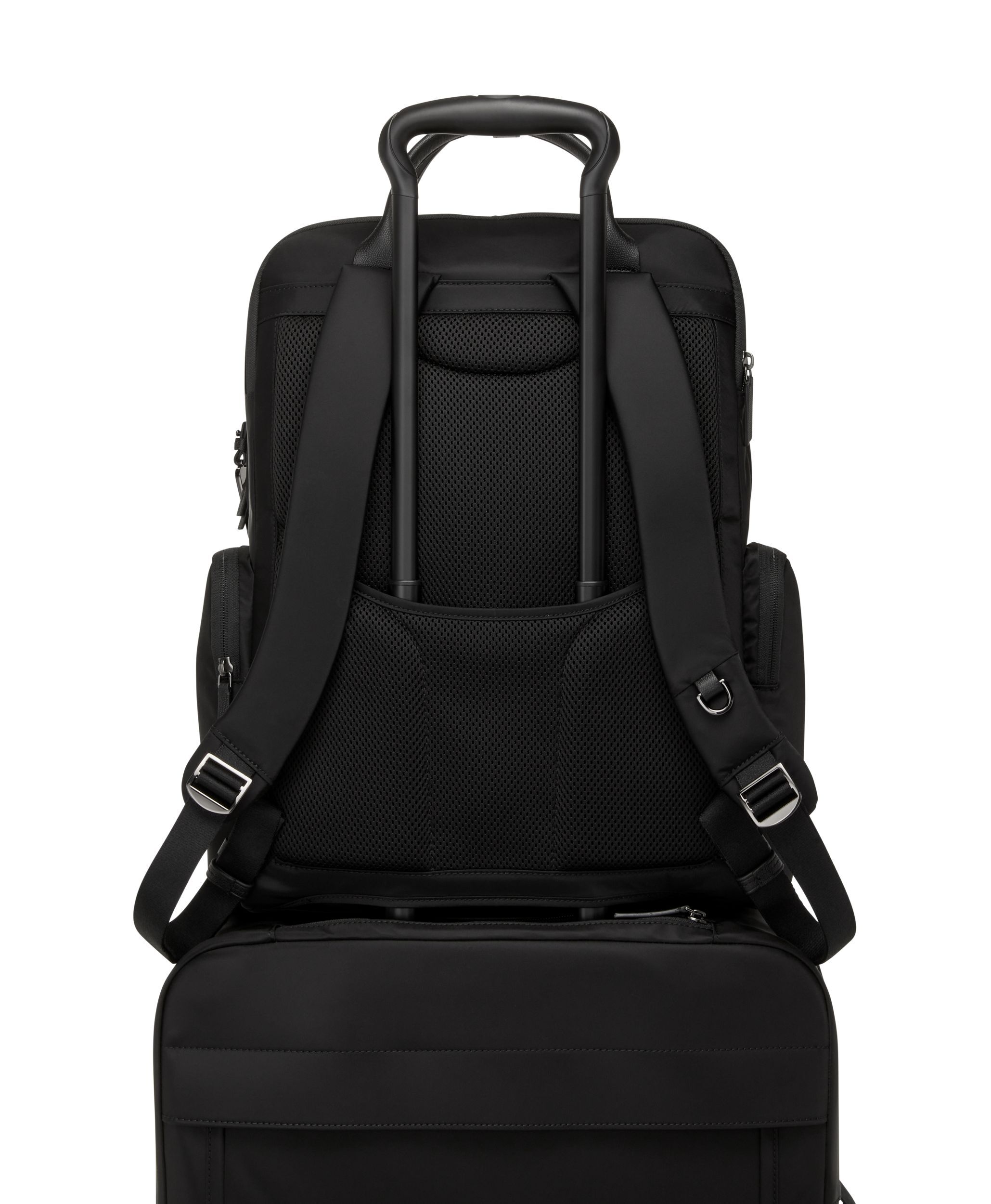 TUMI アドミナル　バックパック・ダッフル Amazon | TUMI Alpha Bravo ホイール付きダッフル機内持ち込み可