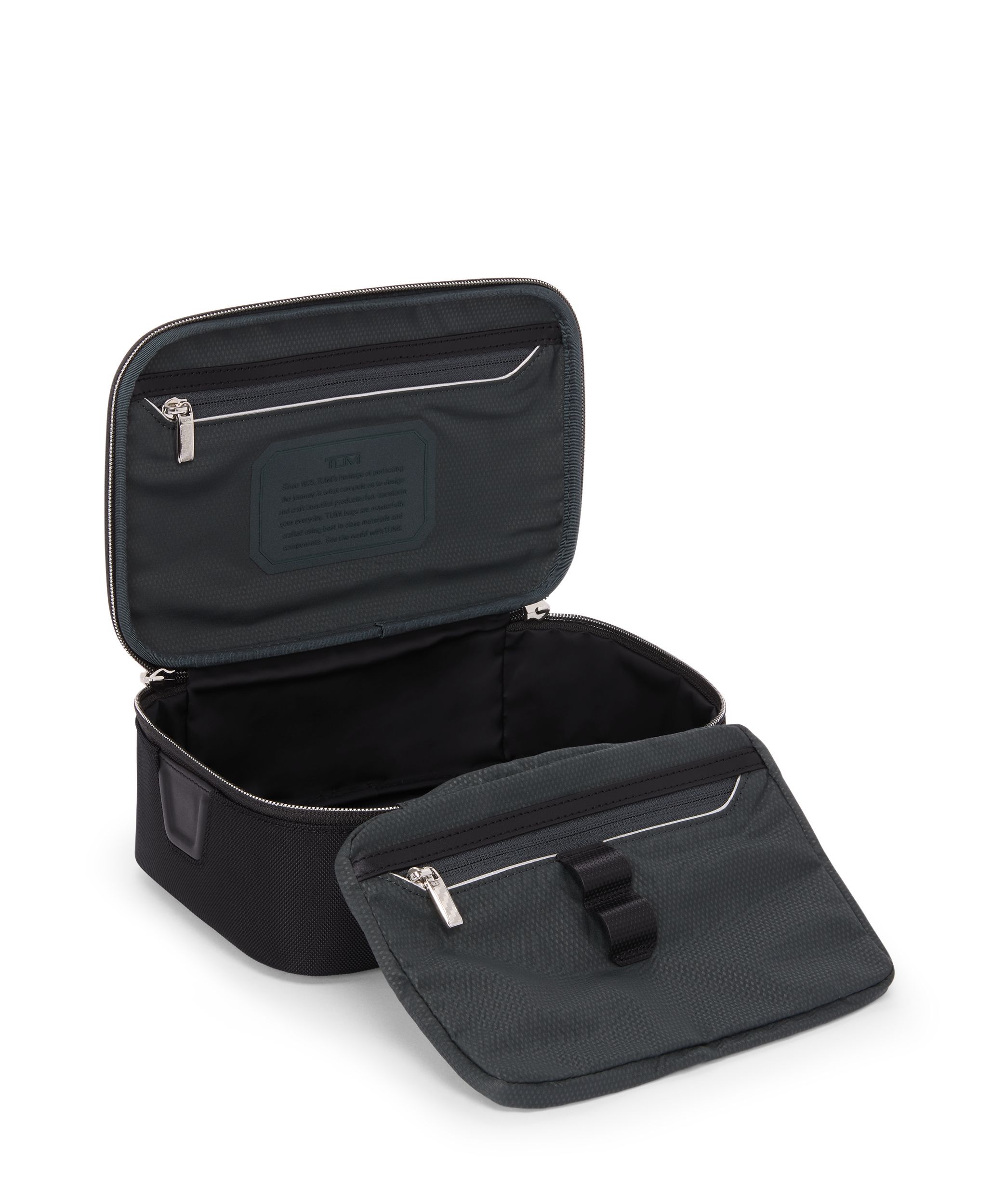 ARRIVÈ 「リチャーズ」トラベル・キット| TUMI(トゥミ)公式サイト | TUMI