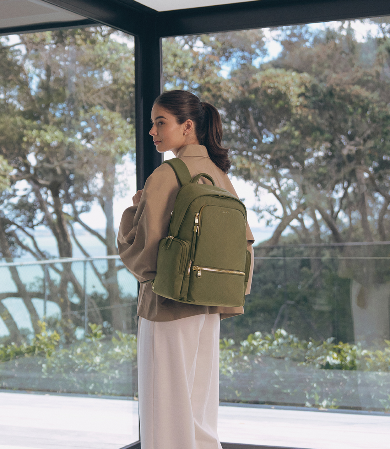 TUMI「セリーナ」バックパックブラック/ゴールド hima様 Tumi Voyageur