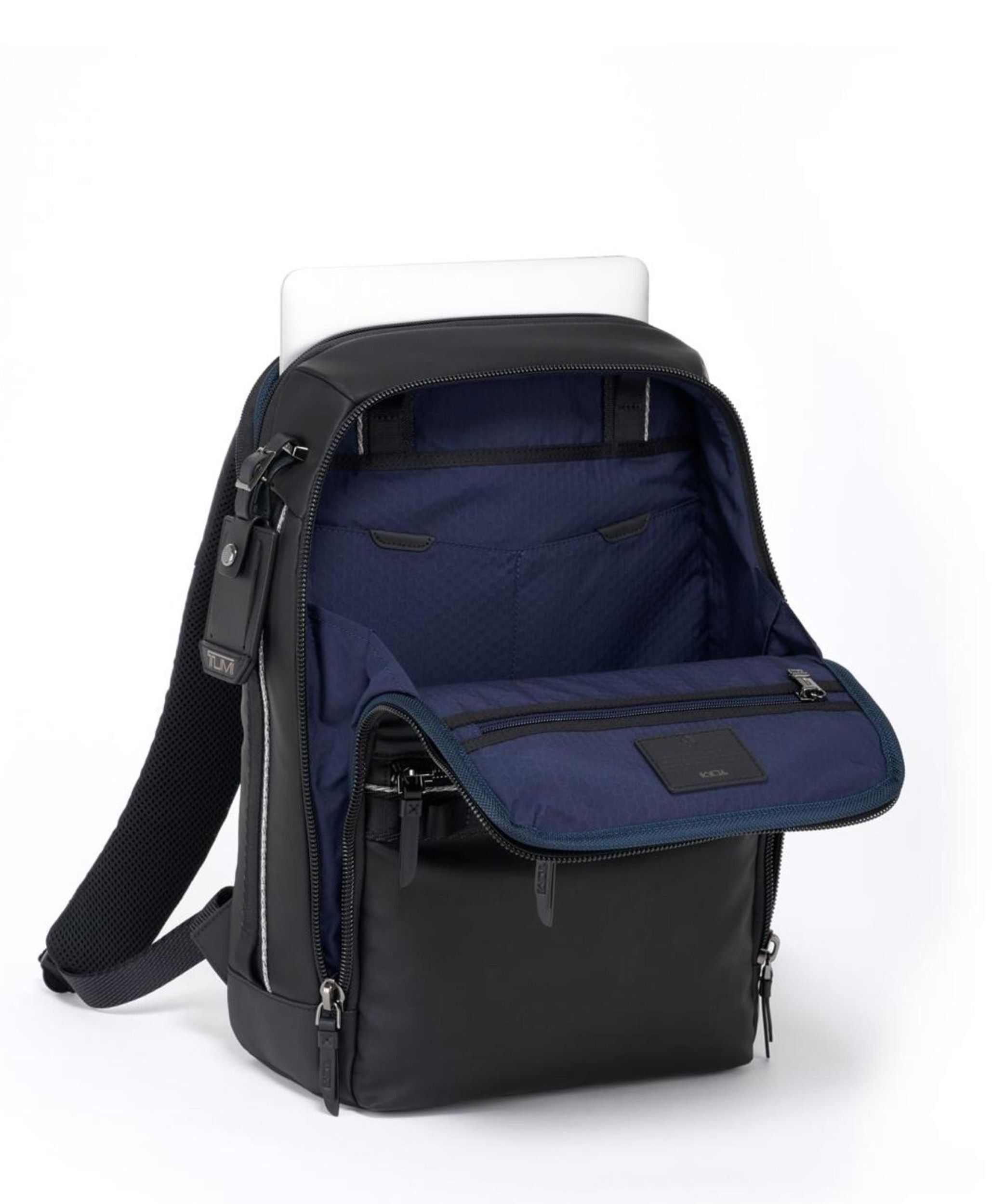 ALPHA BRAVO 「ダイナミック」バックパック コーテッド ブラック｜TUMI