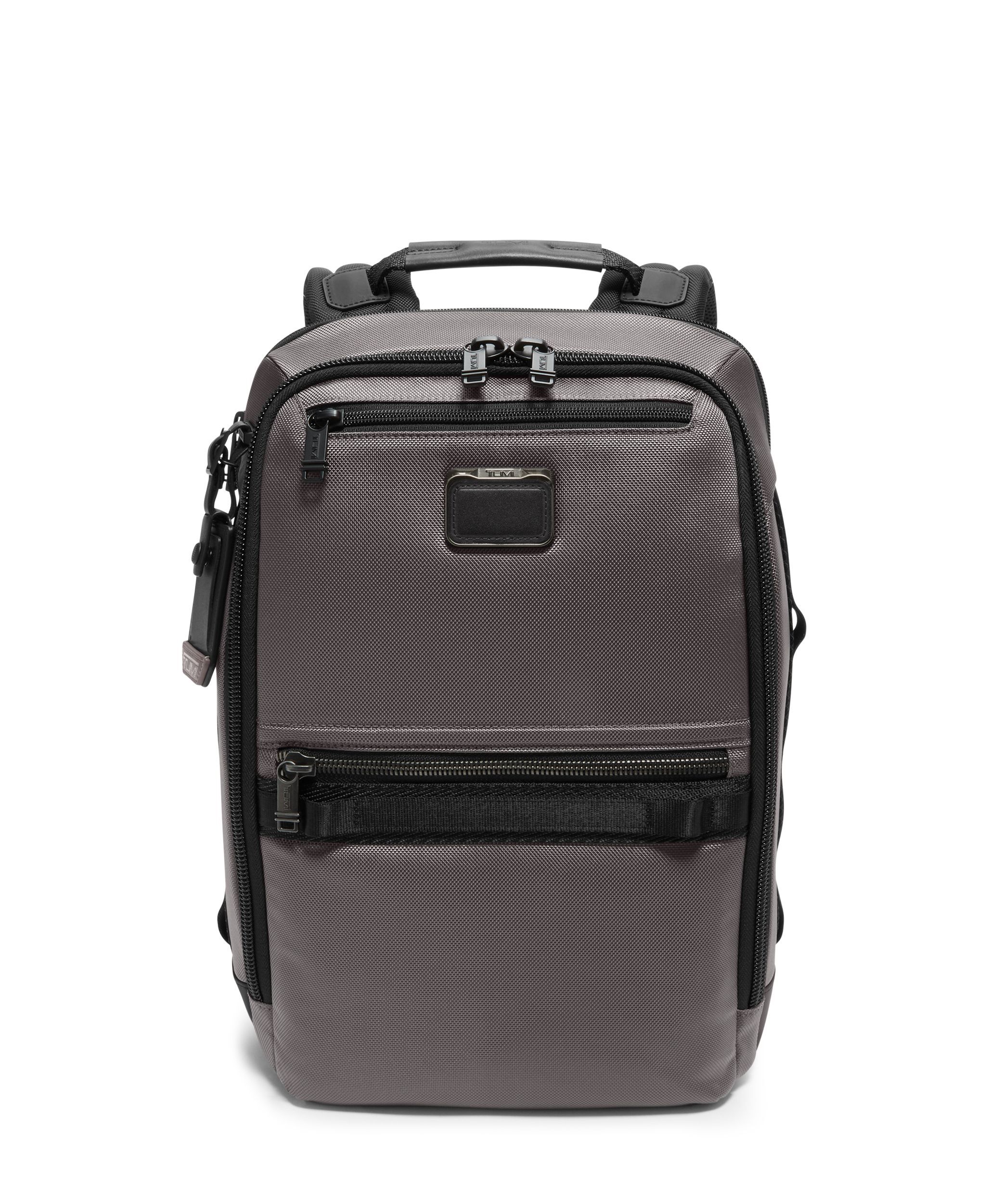 ALPHA BRAVO 「ダイナミック」バックパック チャコール｜TUMI(トゥミ