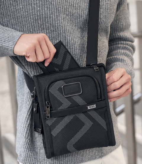 ALPHA ポケット・バッグ・スモール  lifestyle | TUMI