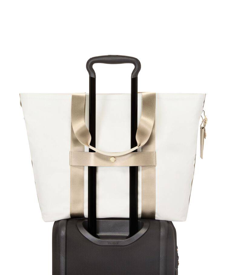 Tumi Golf エッセンシャル・ミディアム・イースト・ウエスト・トート  hi-res | TUMI