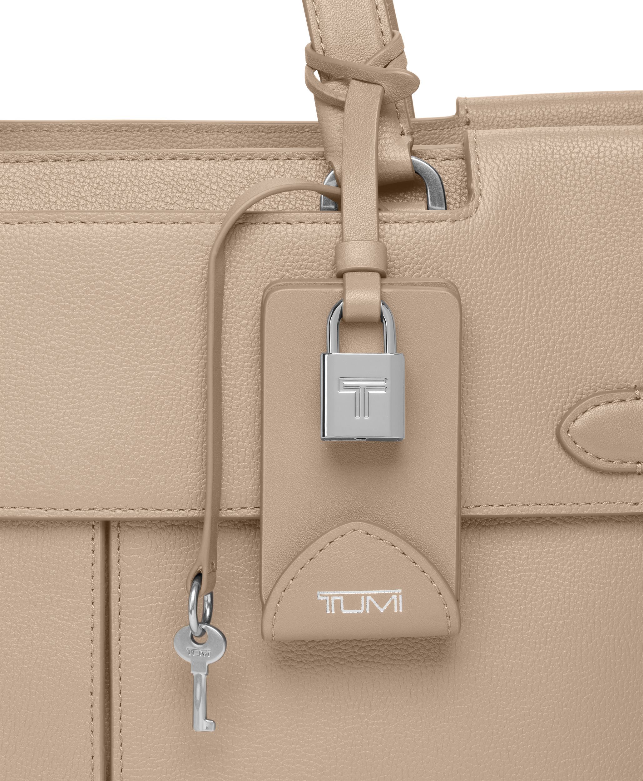 トートバッグ｜TUMI(トゥミ)公式サイト