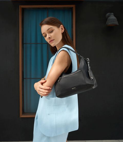 VOYAGEUR 「アデレード」ホーボー・クロスボディ  lifestyle | TUMI