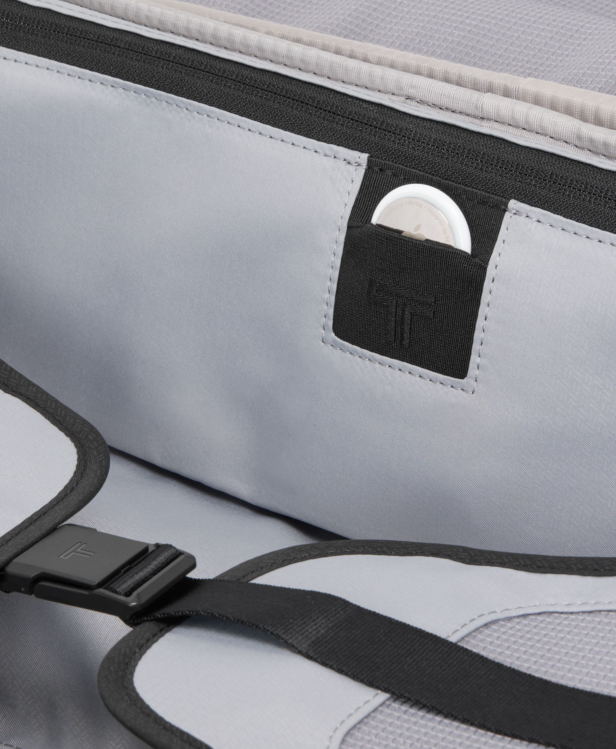 TUMI ALPHA（アルファ） エクストラ・ラージ・デュアル・アクセス