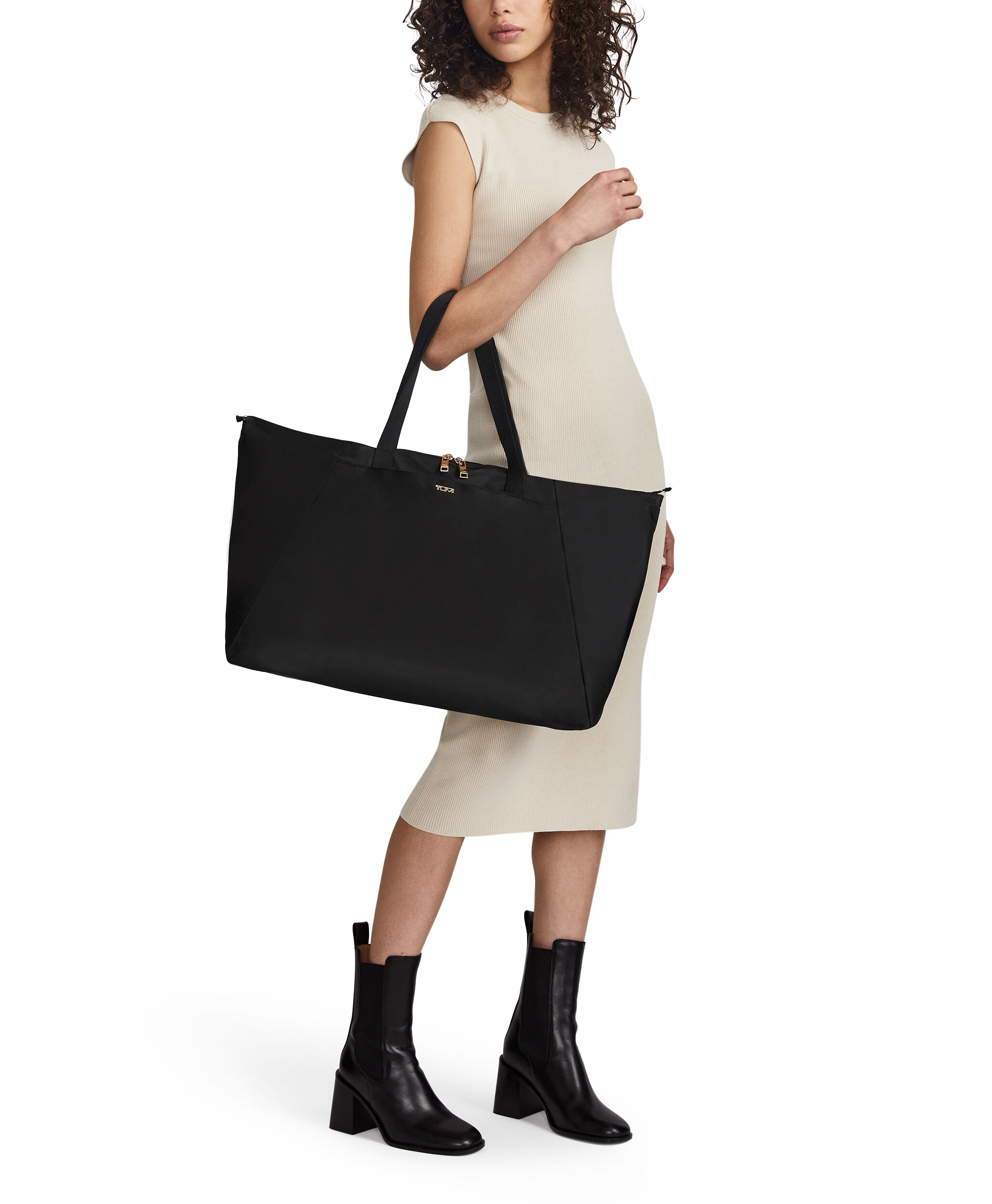 TUMI 最大36%☆3/11限定 正規品2年保証 トゥミ トートバッグ