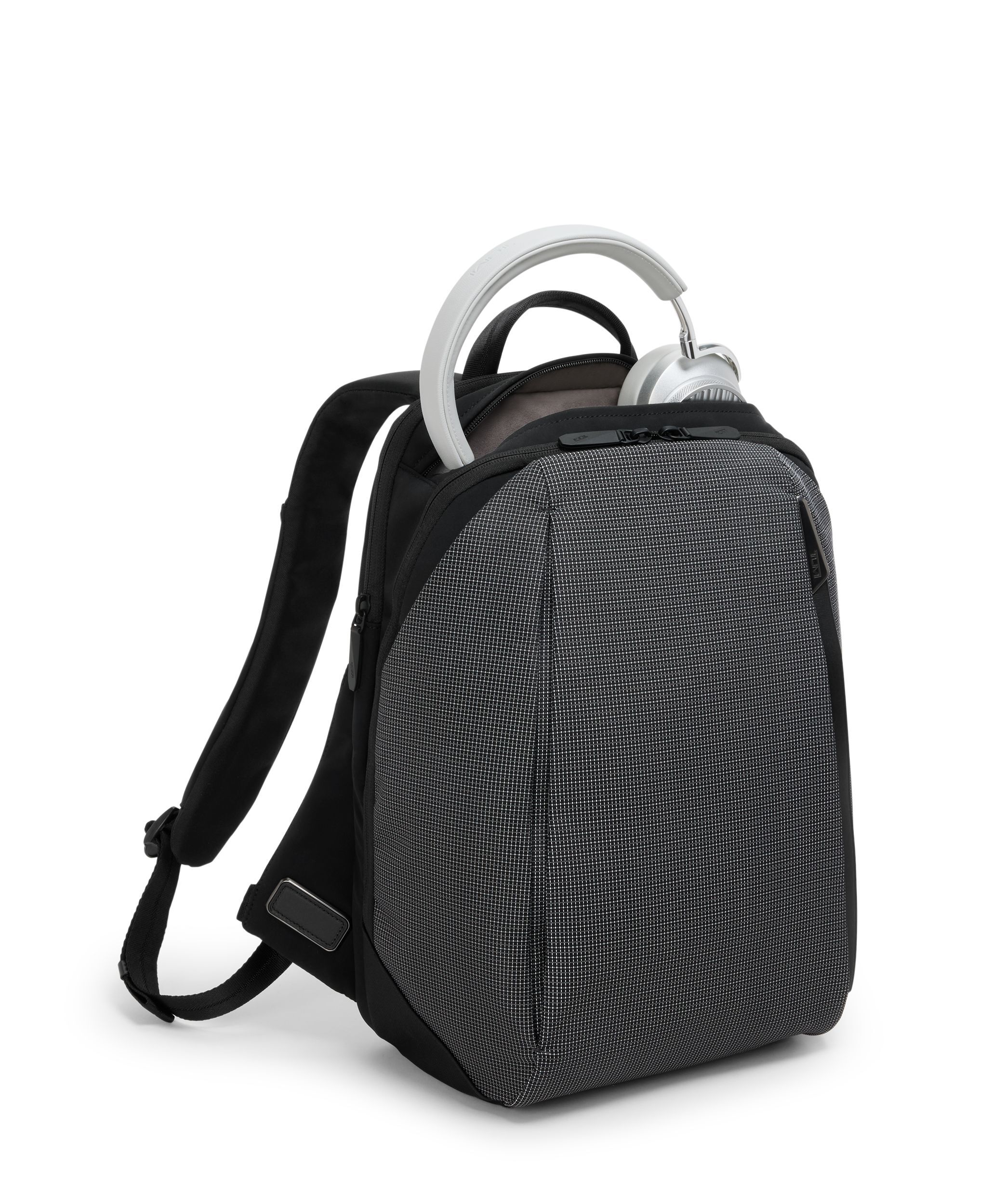 TUMI AXIS ミディアム・バックパック・20L ブラック リフレクティブ