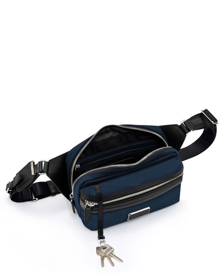 イースト・ウエスト・スリング  hi-res | TUMI