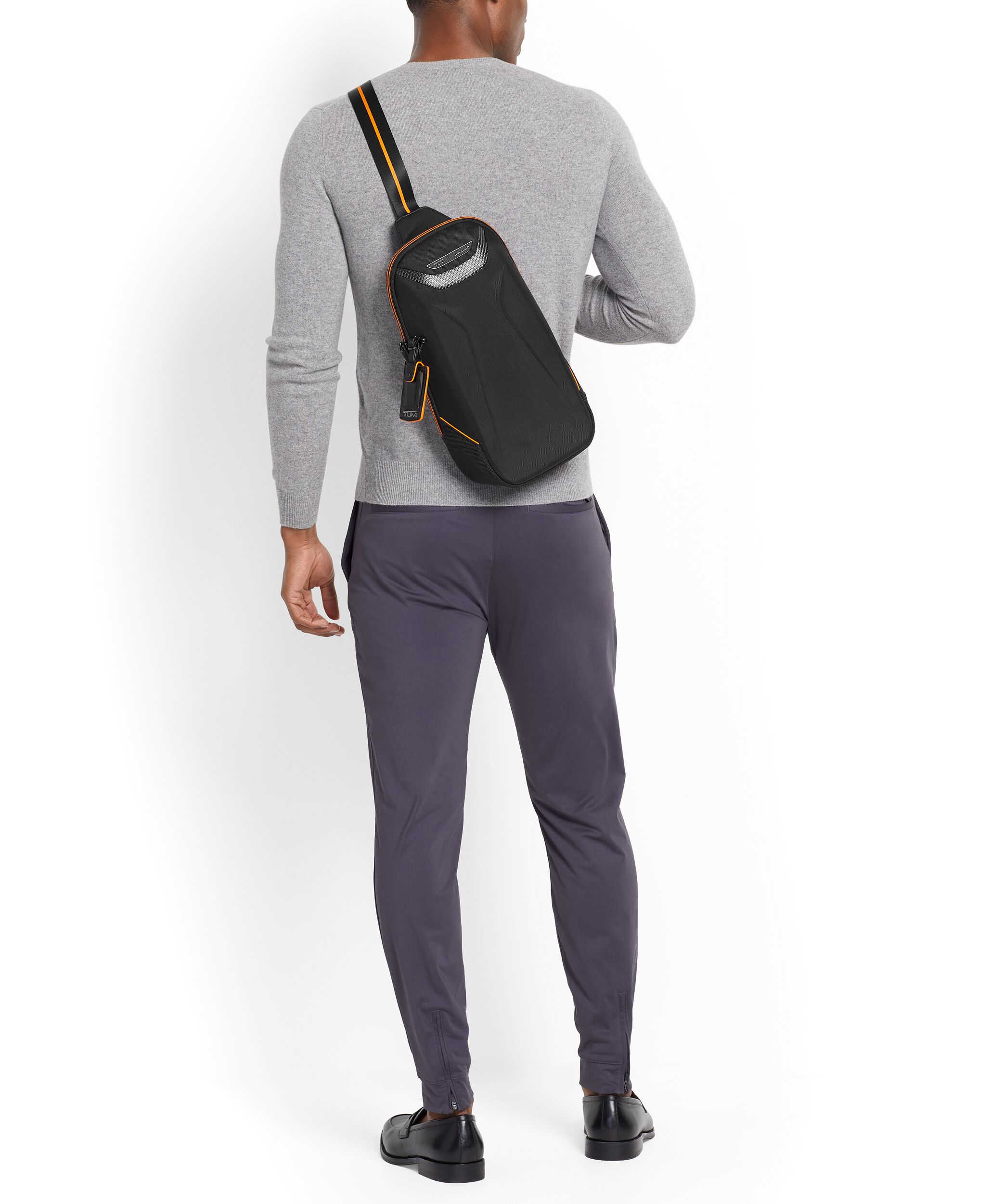 TUMI I MCLAREN 「トルク」スリング ブラック｜トゥミ公式サイト | TUMI｜ボディバッグ・ウエストポーチ
