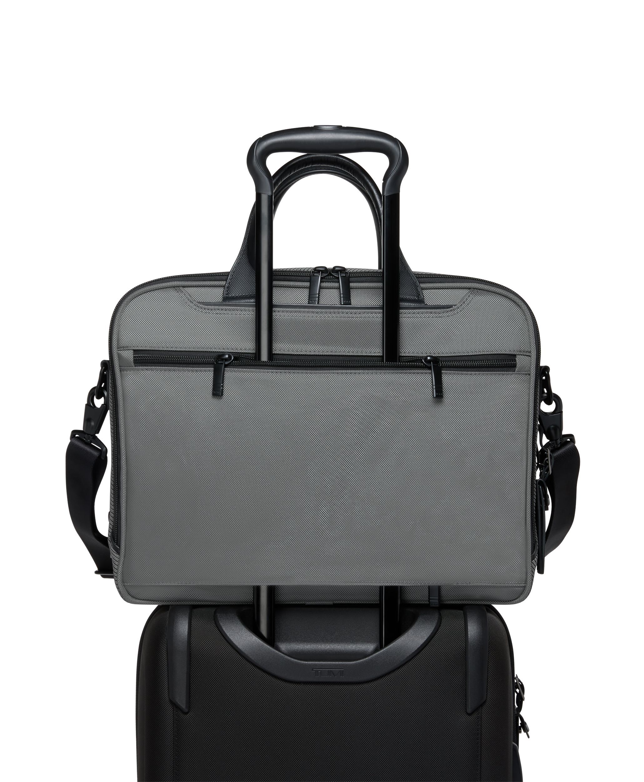 TUMI ALPHA（アルファ） ミディアム・15インチ・エクスパンダブル