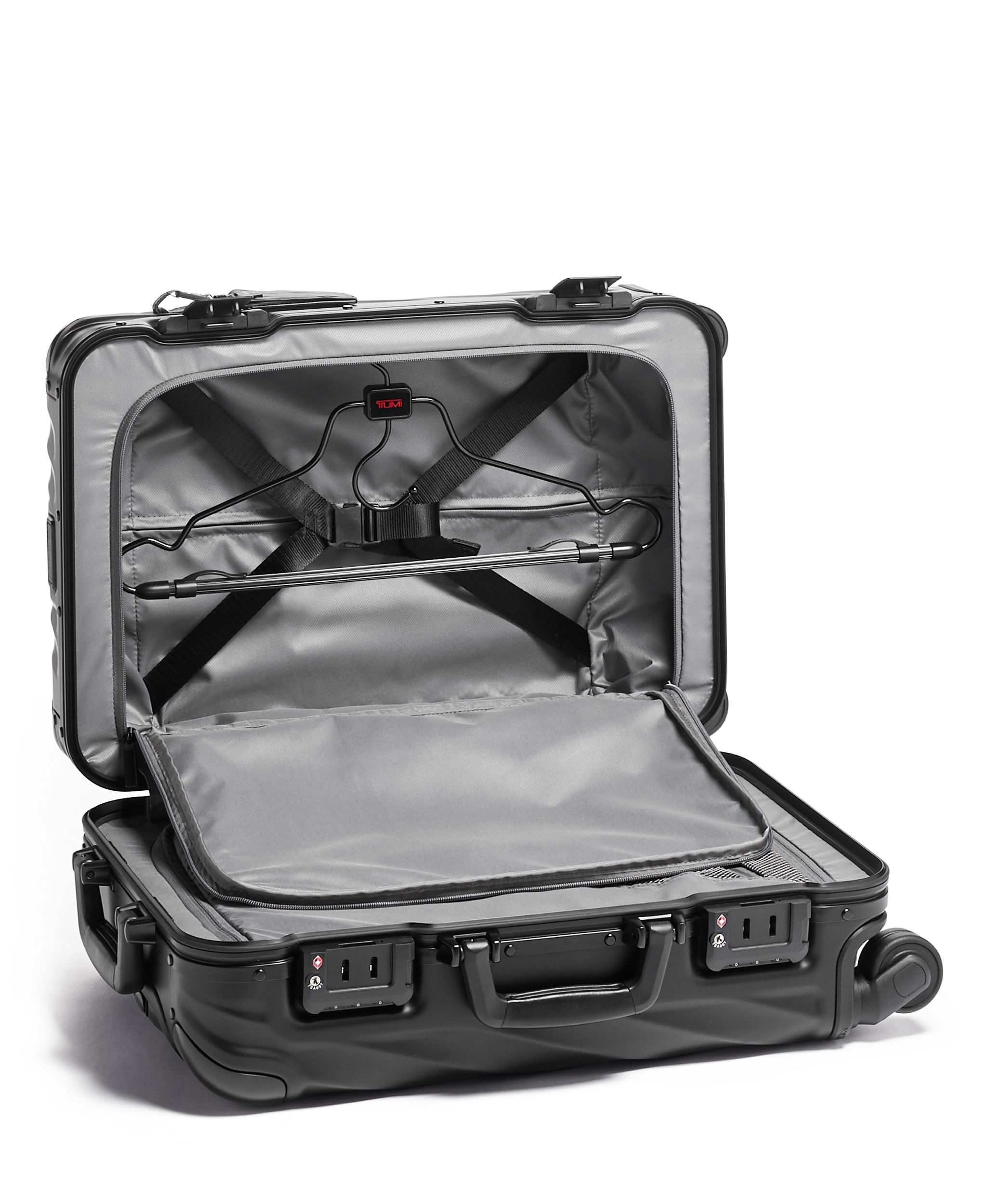 19 DEGREE ALUMINUM キャリーオン マット ブラック｜TUMI(トゥミ)公式