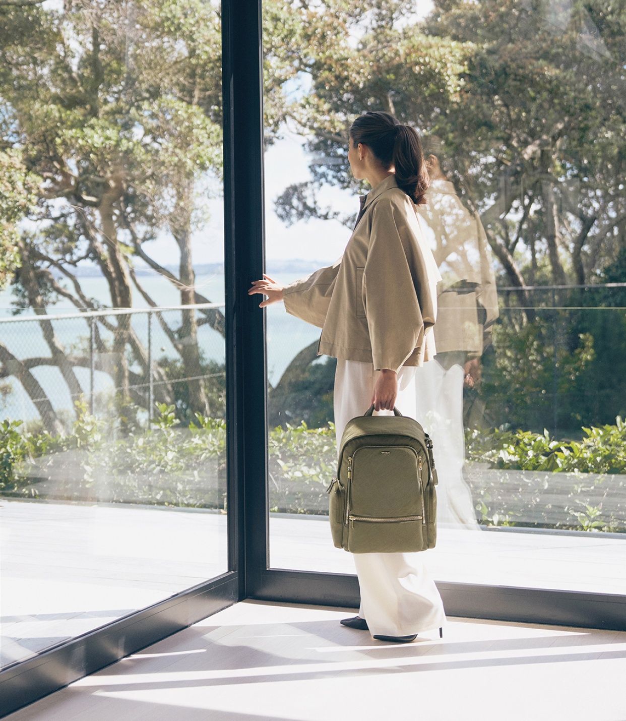 TUMI「セリーナ」バックパックブラック/ゴールド TUMI セリーナ